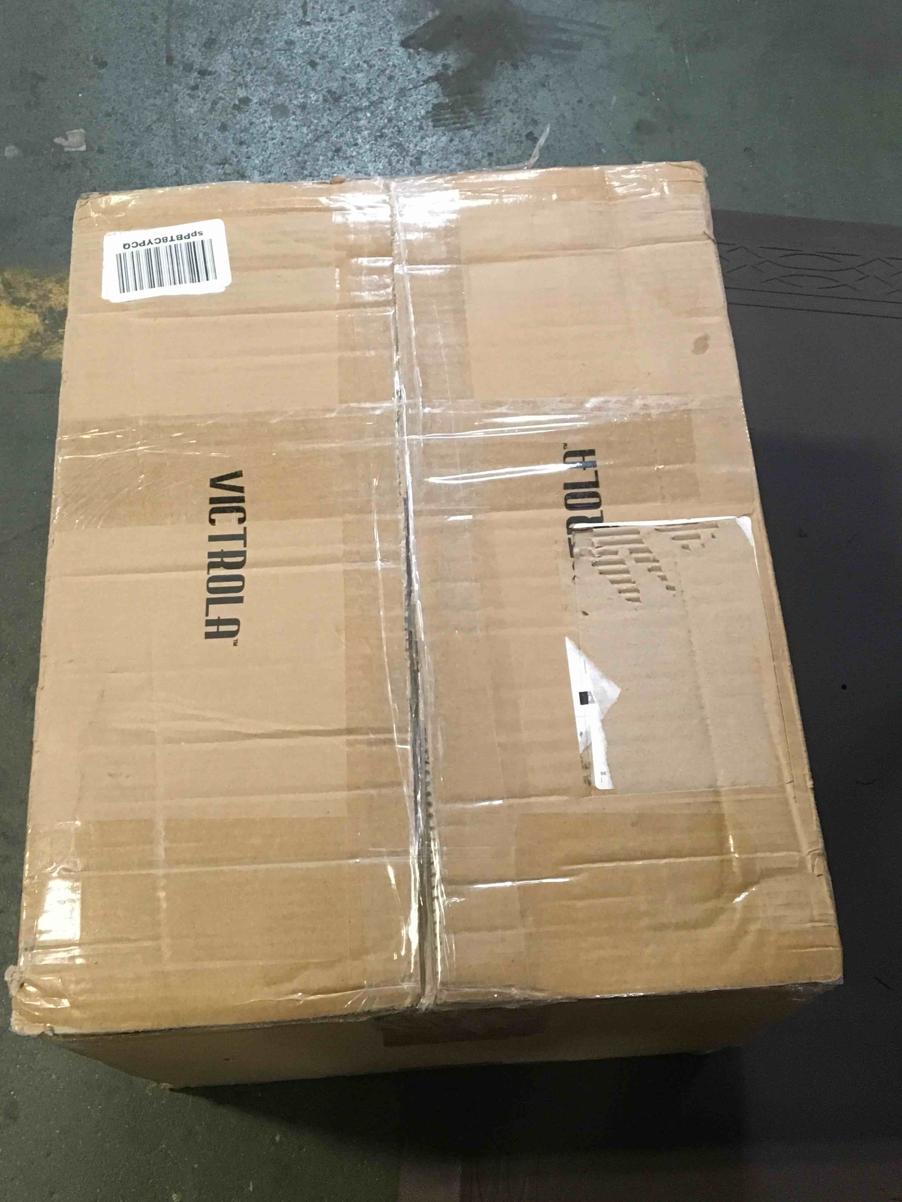 https://s3.amazonaws.com/lotting-images-prod/bidfta/YEL5370509_1693931197637.jpeg