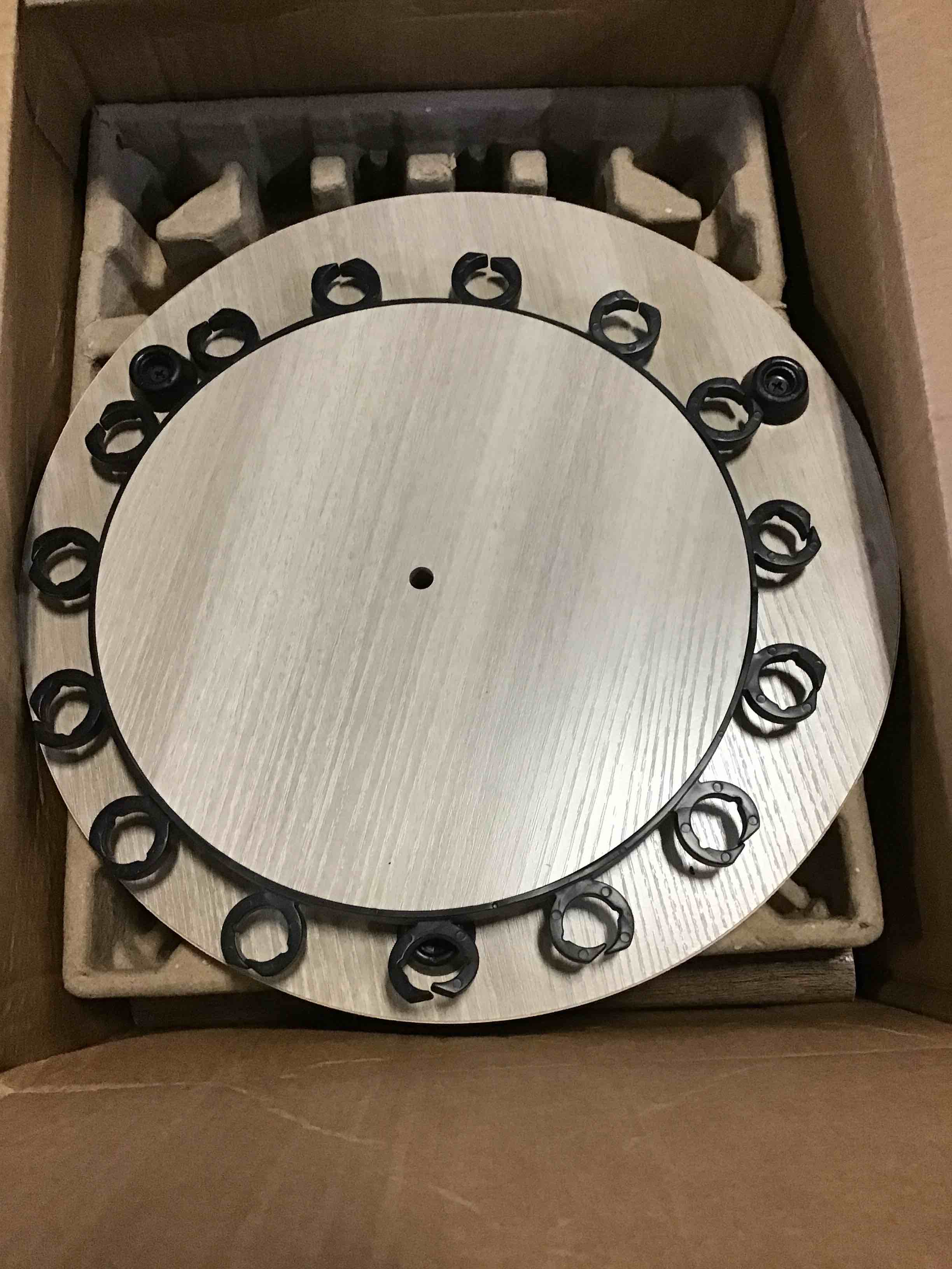 https://s3.amazonaws.com/lotting-images-prod/bidfta/YEL5370703_1694026593204.jpeg