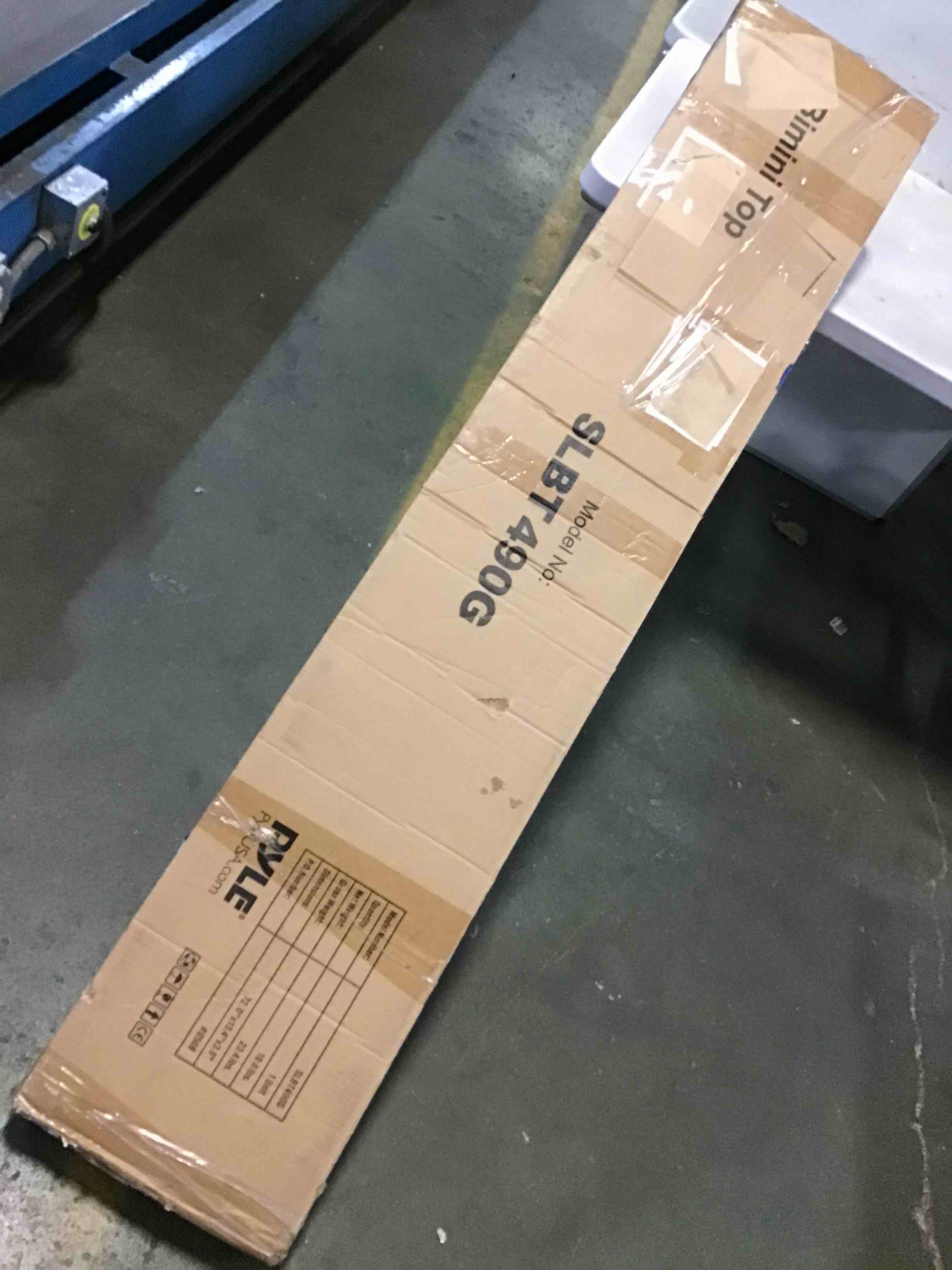 https://s3.amazonaws.com/lotting-images-prod/bidfta/YEL5370730_1694102076875.jpeg
