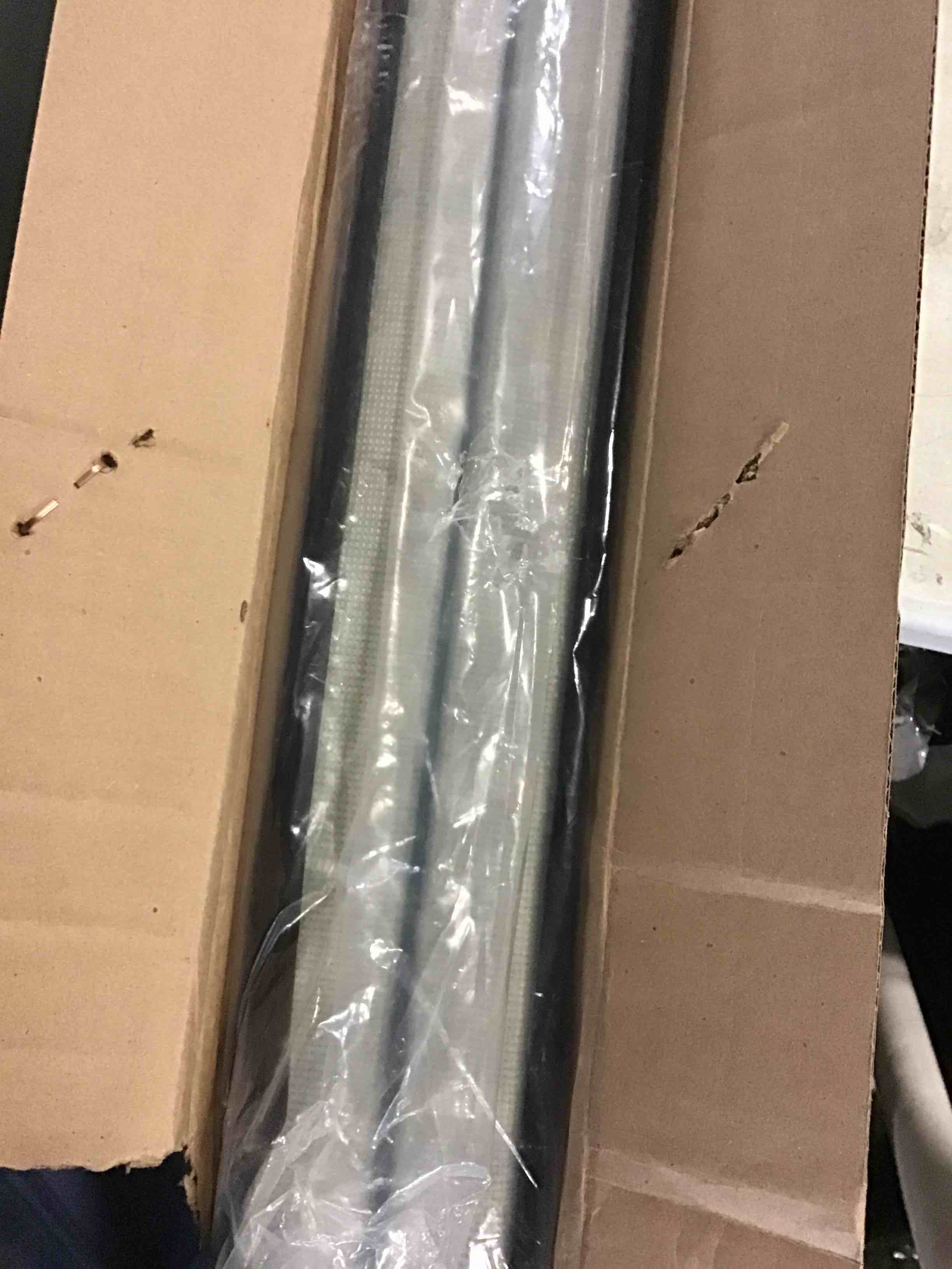 https://s3.amazonaws.com/lotting-images-prod/bidfta/YEL5371169_1694534815698.jpeg