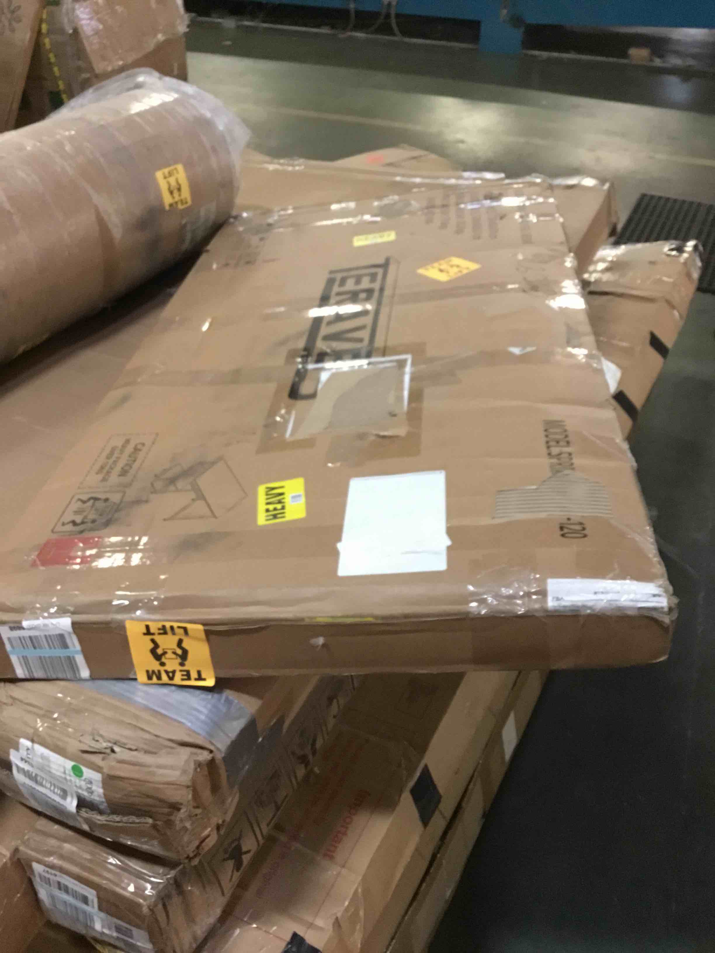 https://s3.amazonaws.com/lotting-images-prod/bidfta/YEL5372318_1693395563446.jpeg