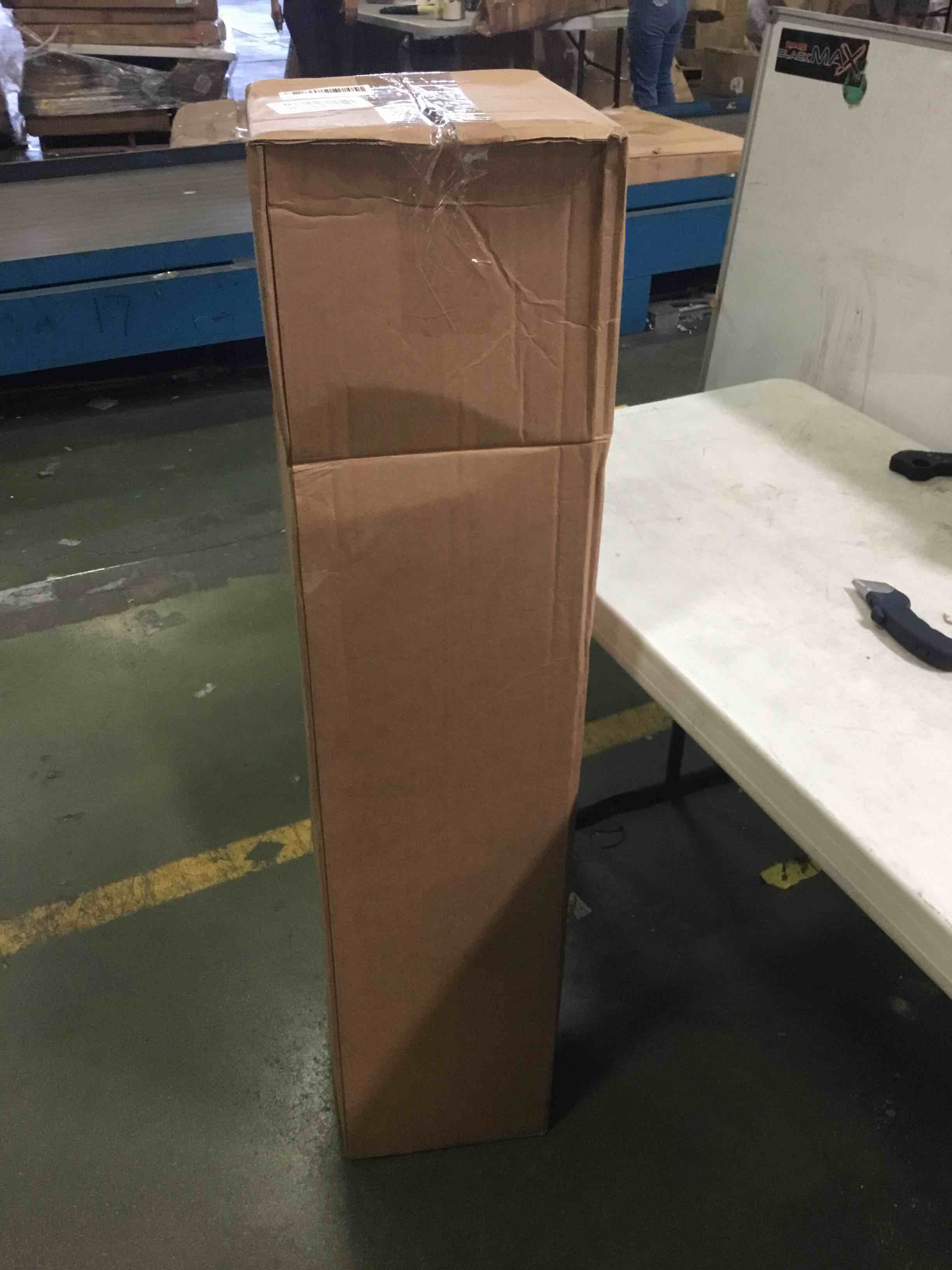 https://s3.amazonaws.com/lotting-images-prod/bidfta/YEL5372840_1693580938508.jpeg