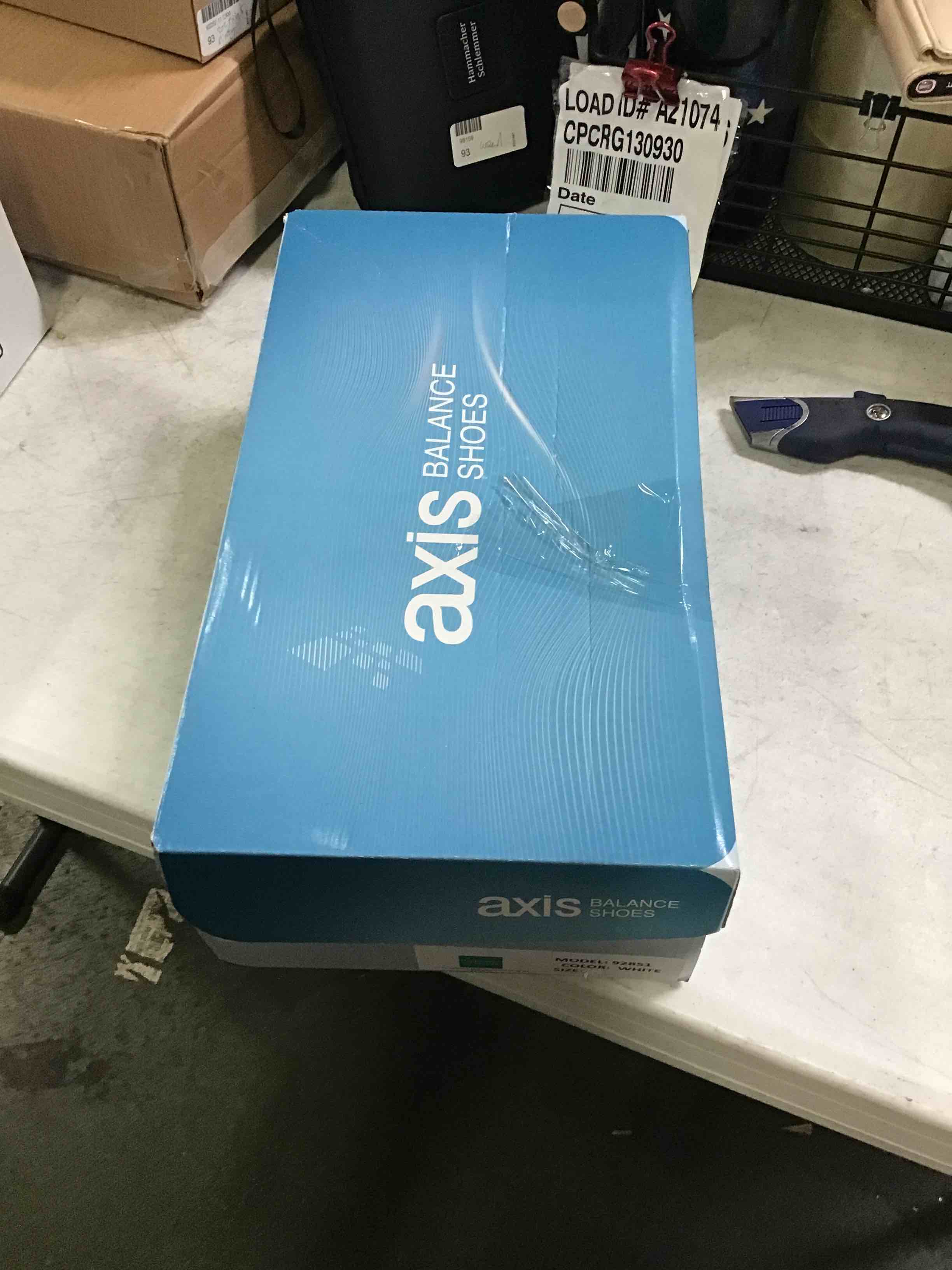 https://s3.amazonaws.com/lotting-images-prod/bidfta/YEL5372995_1693939674969.jpeg