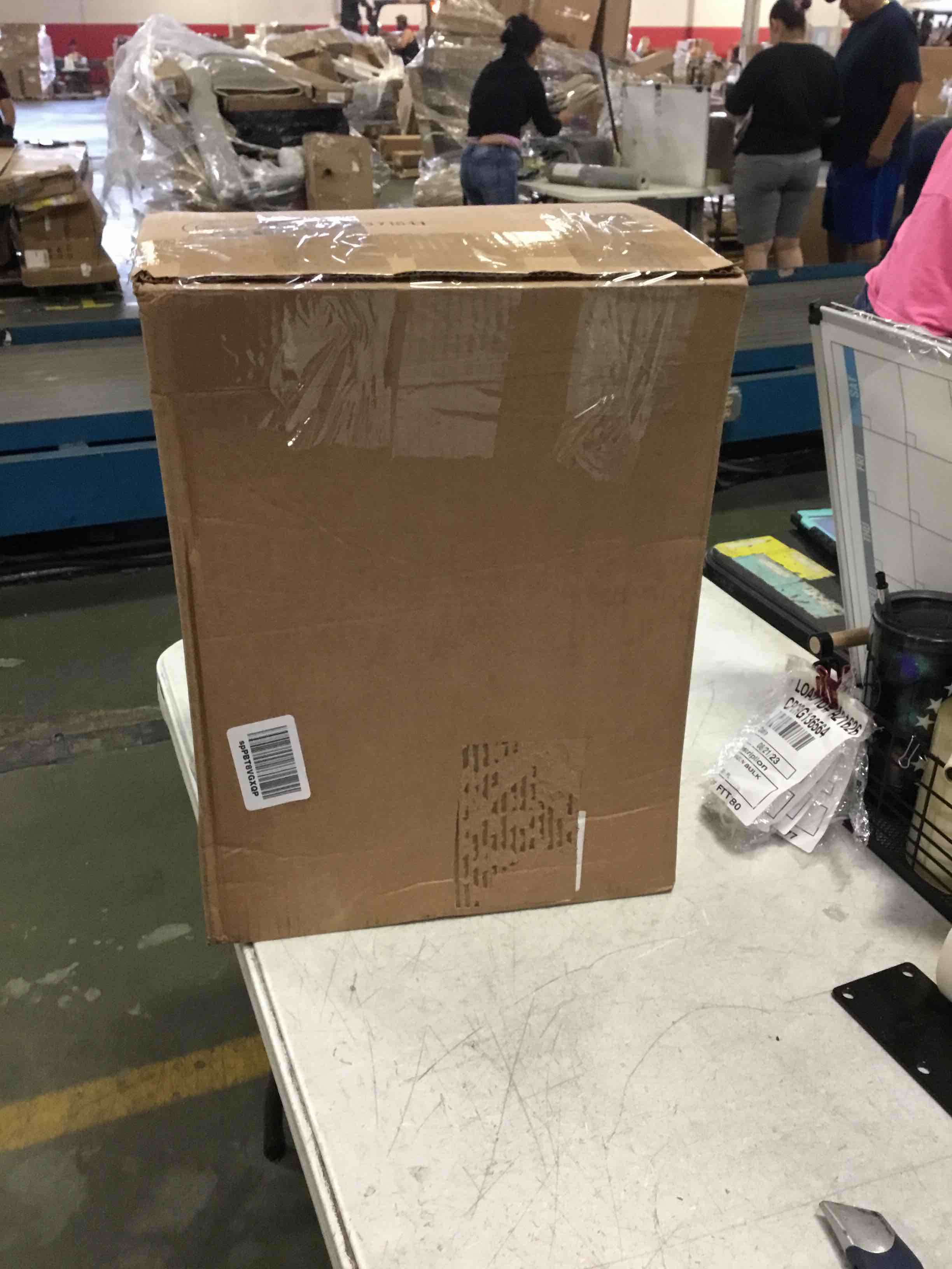 https://s3.amazonaws.com/lotting-images-prod/bidfta/YEL5373208_1694088826187.jpeg