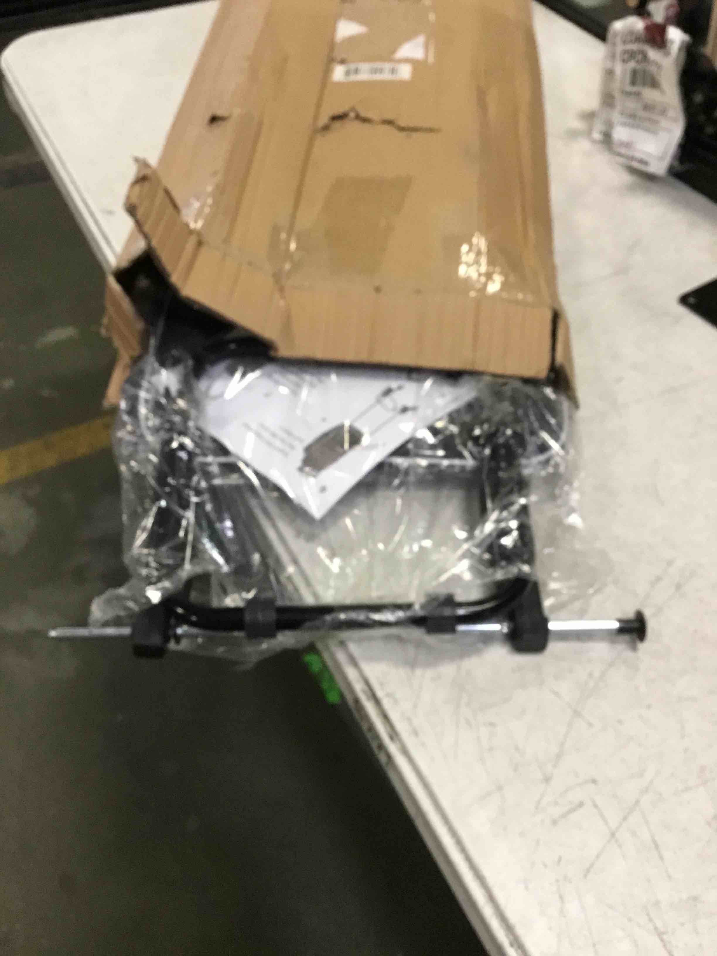 https://s3.amazonaws.com/lotting-images-prod/bidfta/YEL5373296_1694101983952.jpeg