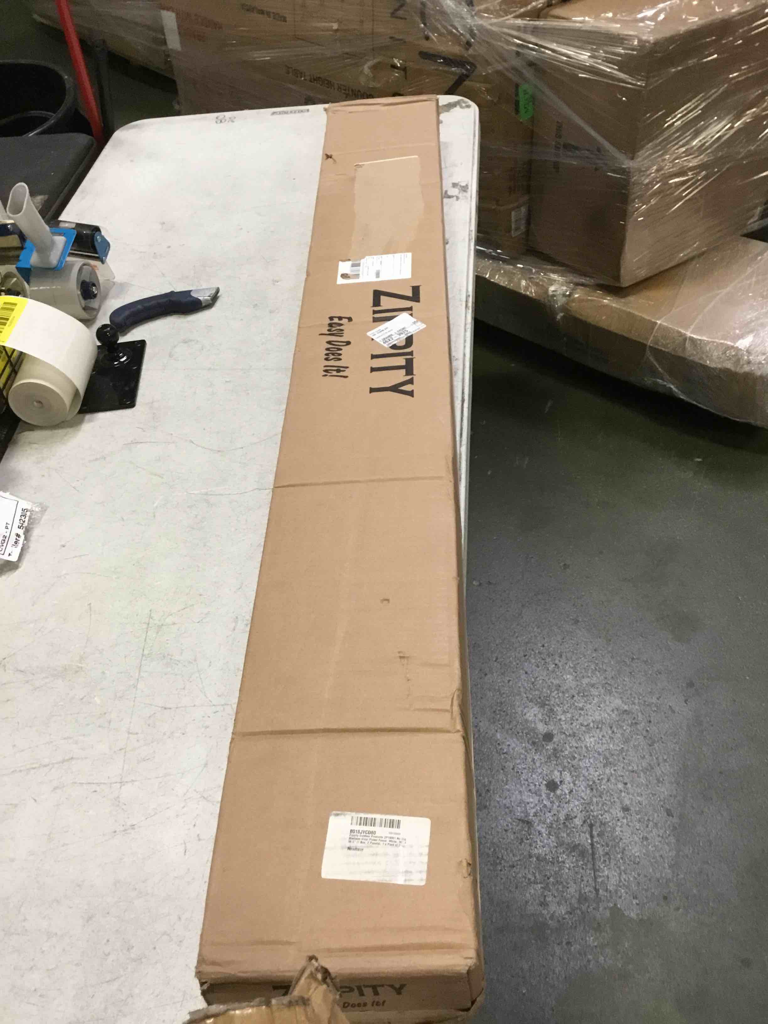 https://s3.amazonaws.com/lotting-images-prod/bidfta/YEL5373314_1694106761610.jpeg