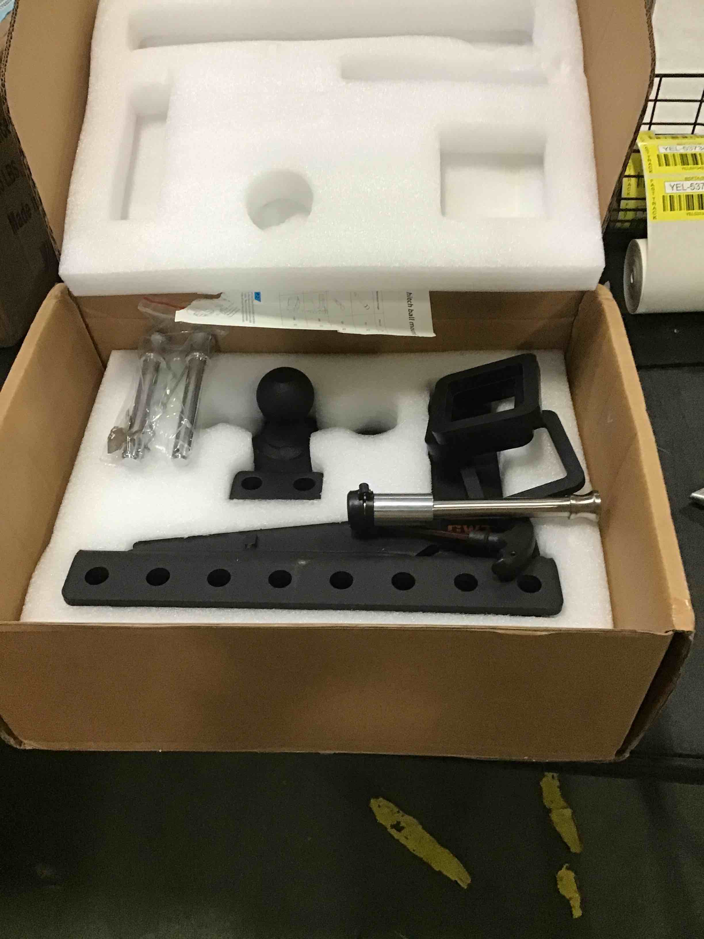 https://s3.amazonaws.com/lotting-images-prod/bidfta/YEL5373425_1694183500300.jpeg