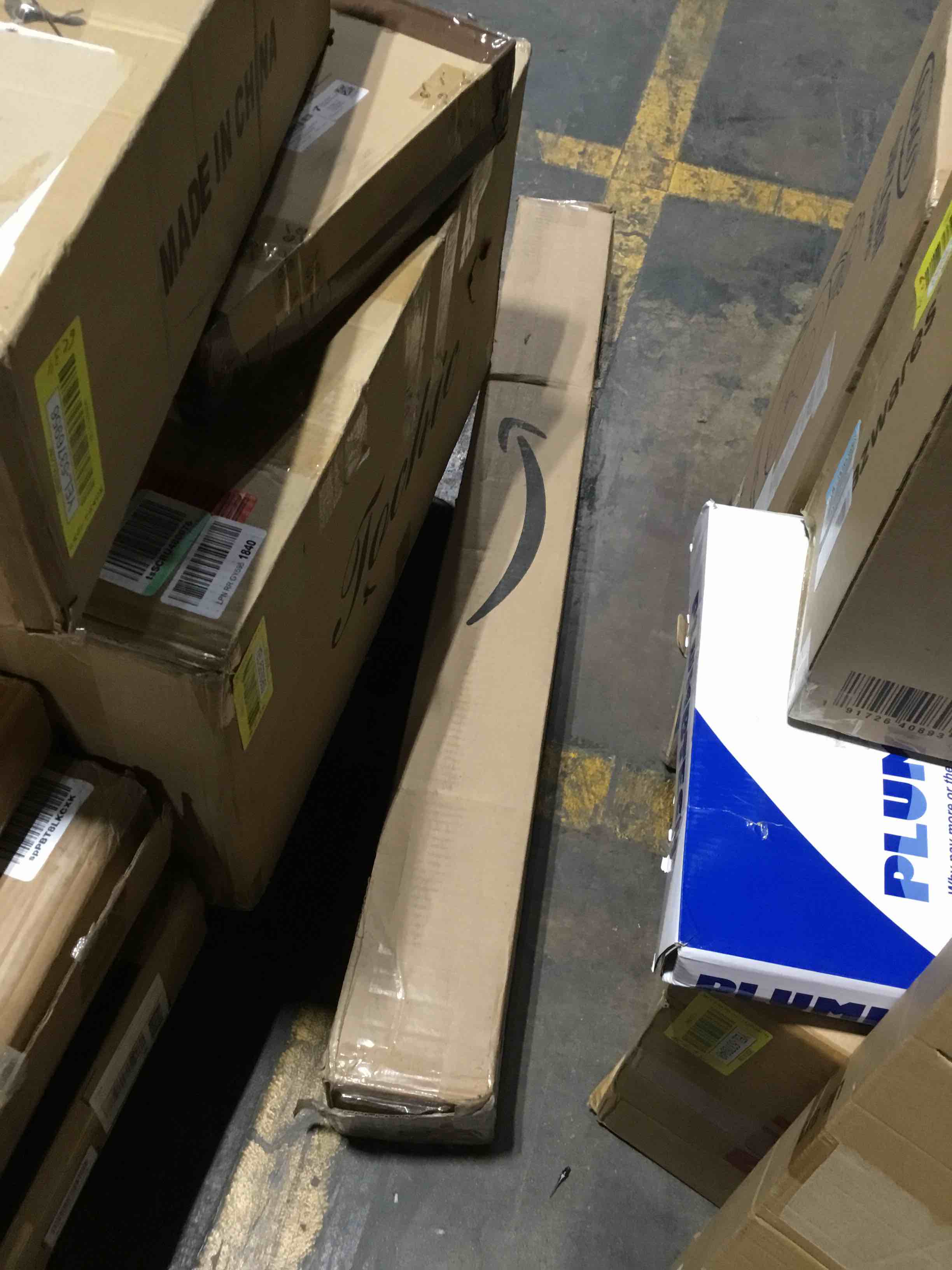 https://s3.amazonaws.com/lotting-images-prod/bidfta/YEL5376957_1702071400950.jpeg