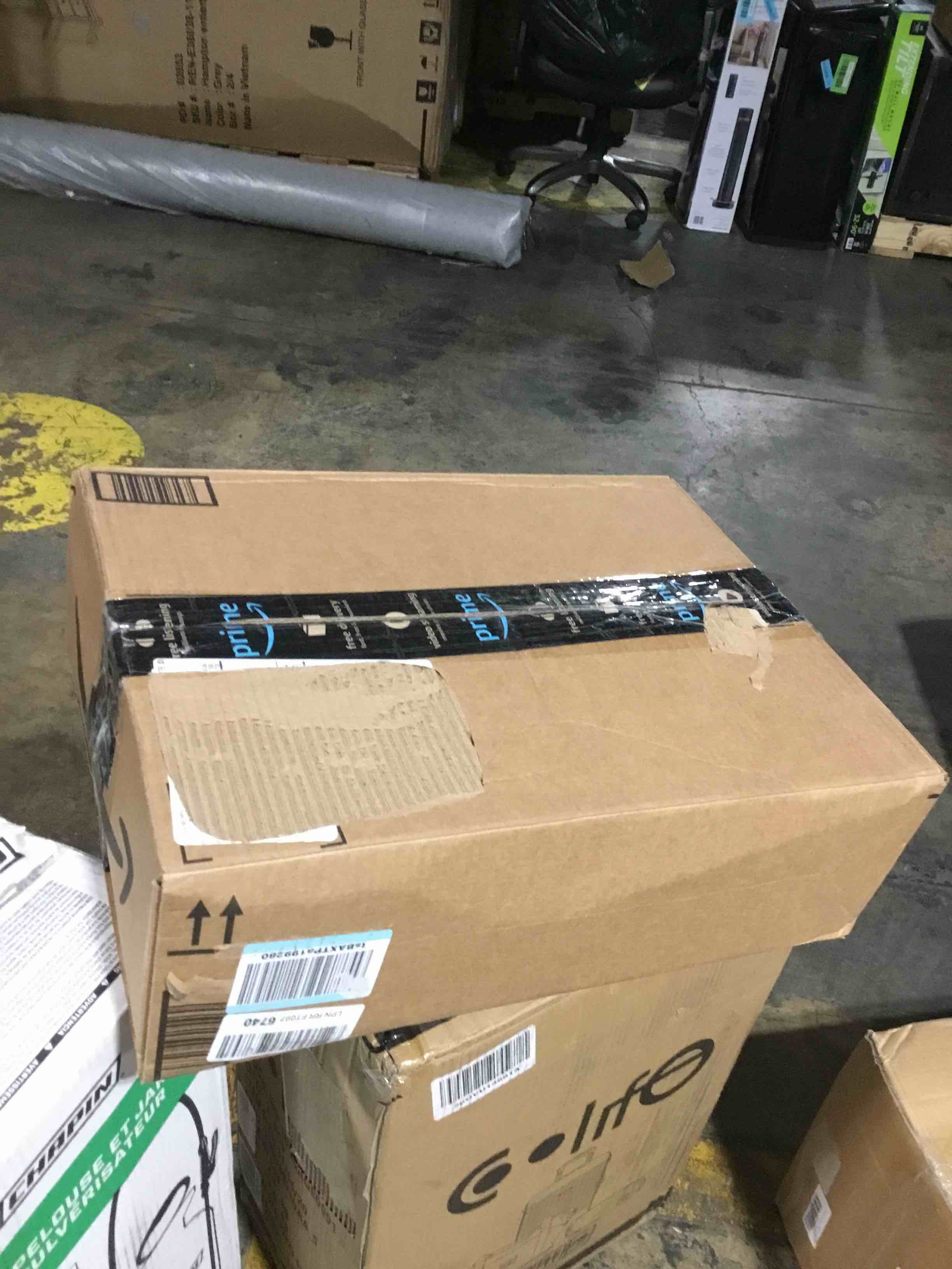 https://s3.amazonaws.com/lotting-images-prod/bidfta/YEL5376964_1702072210037.jpeg