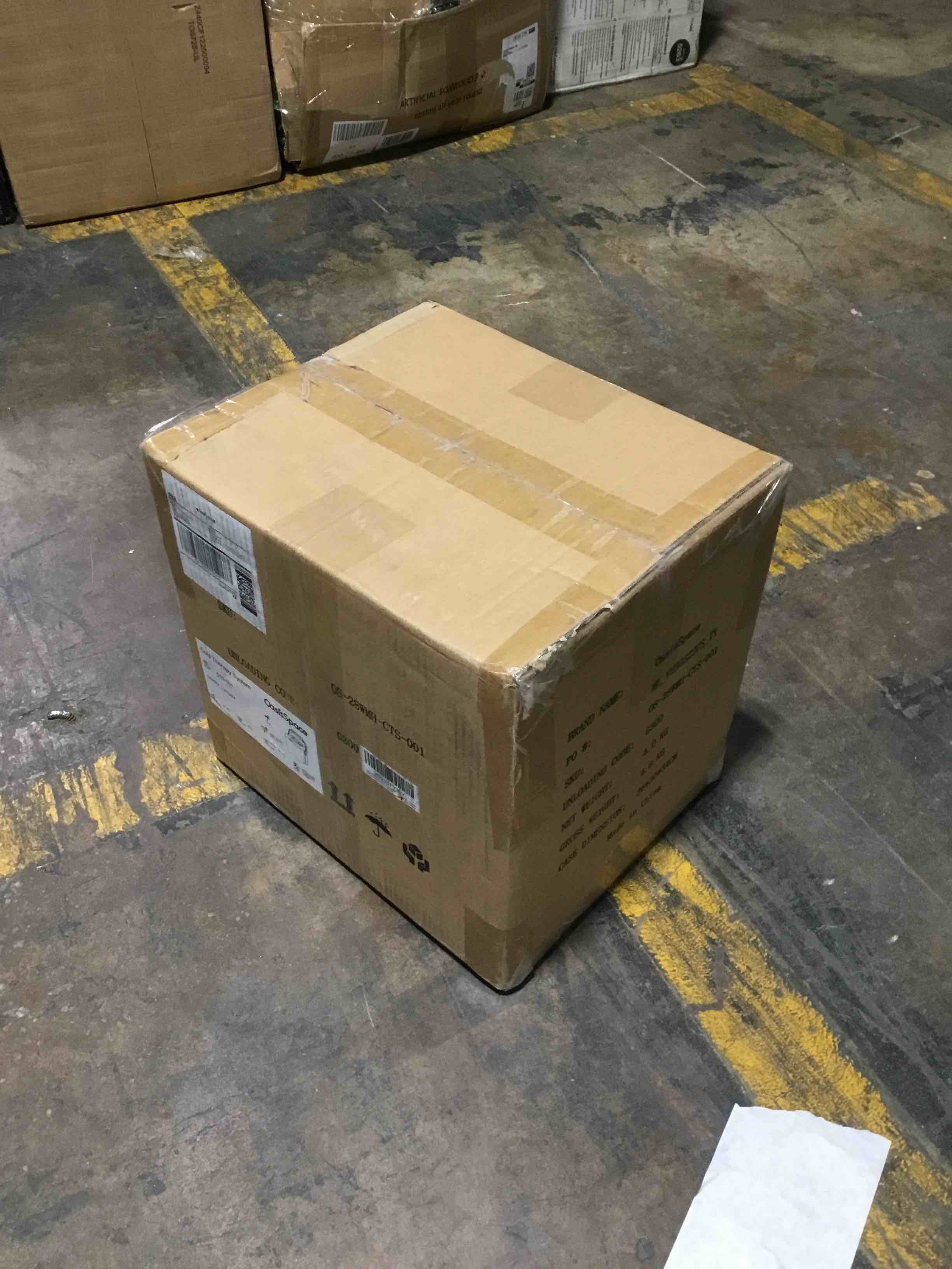 https://s3.amazonaws.com/lotting-images-prod/bidfta/YEL5377002_1702074374463.jpeg