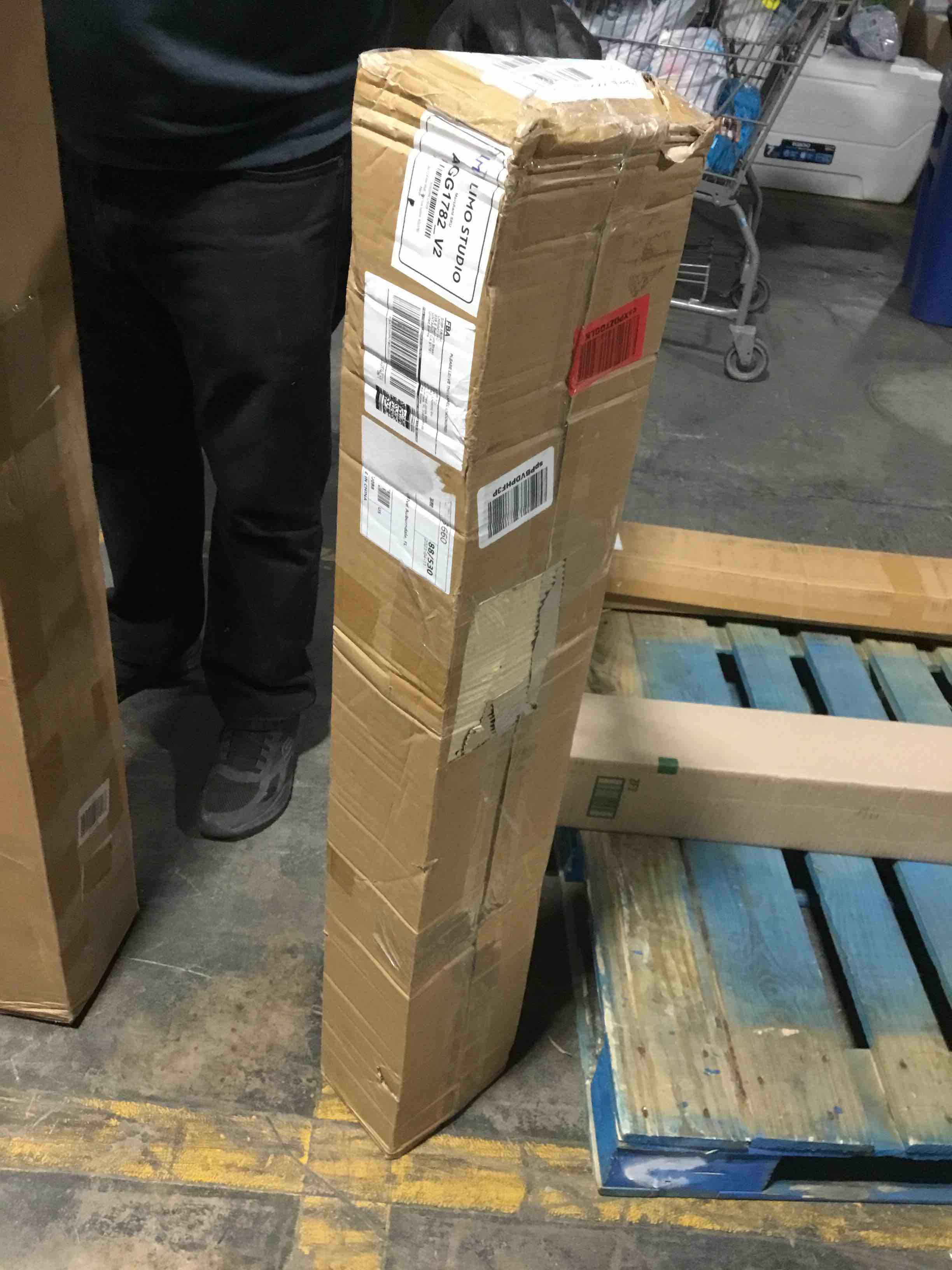 https://s3.amazonaws.com/lotting-images-prod/bidfta/YEL5377006_1702074566987.jpeg
