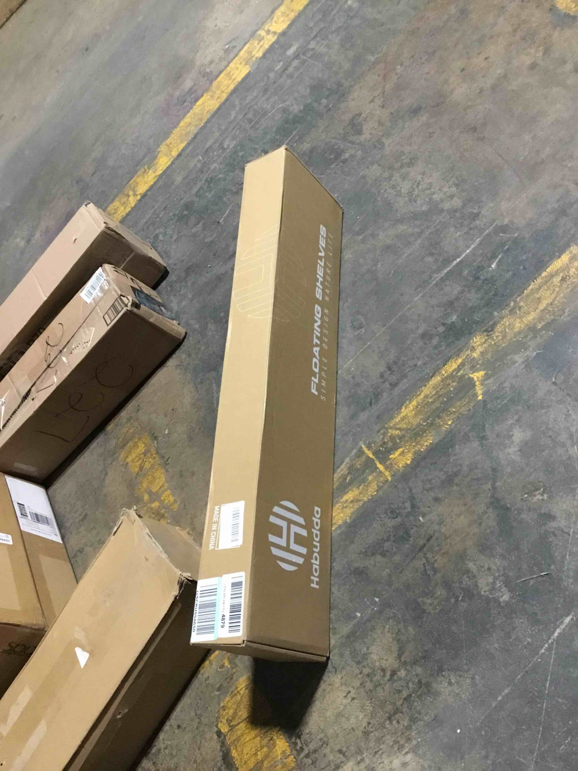 https://s3.amazonaws.com/lotting-images-prod/bidfta/YEL5377008_1702123275275.jpeg