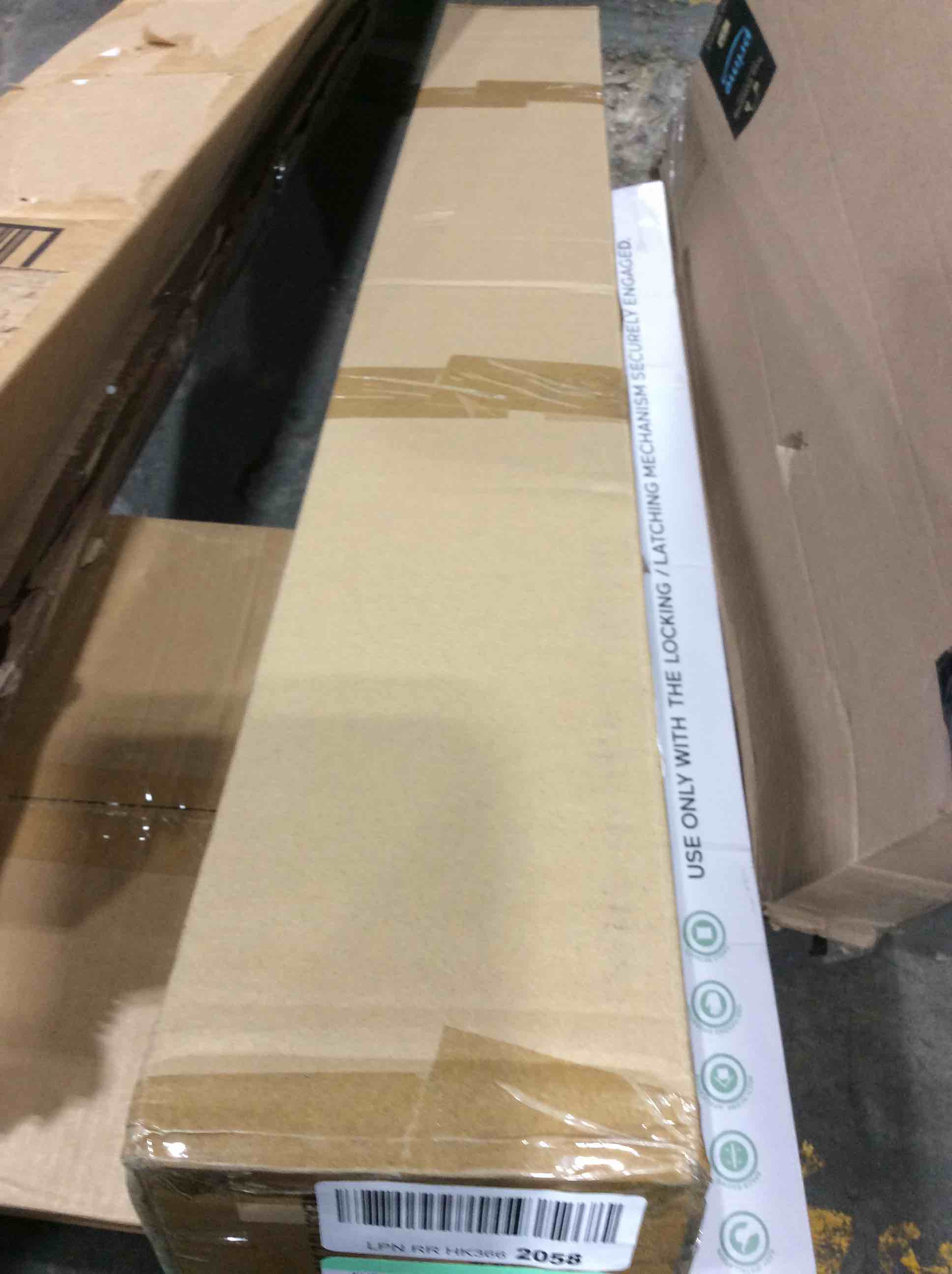 https://s3.amazonaws.com/lotting-images-prod/bidfta/YEL5379415_1705416938079.jpeg