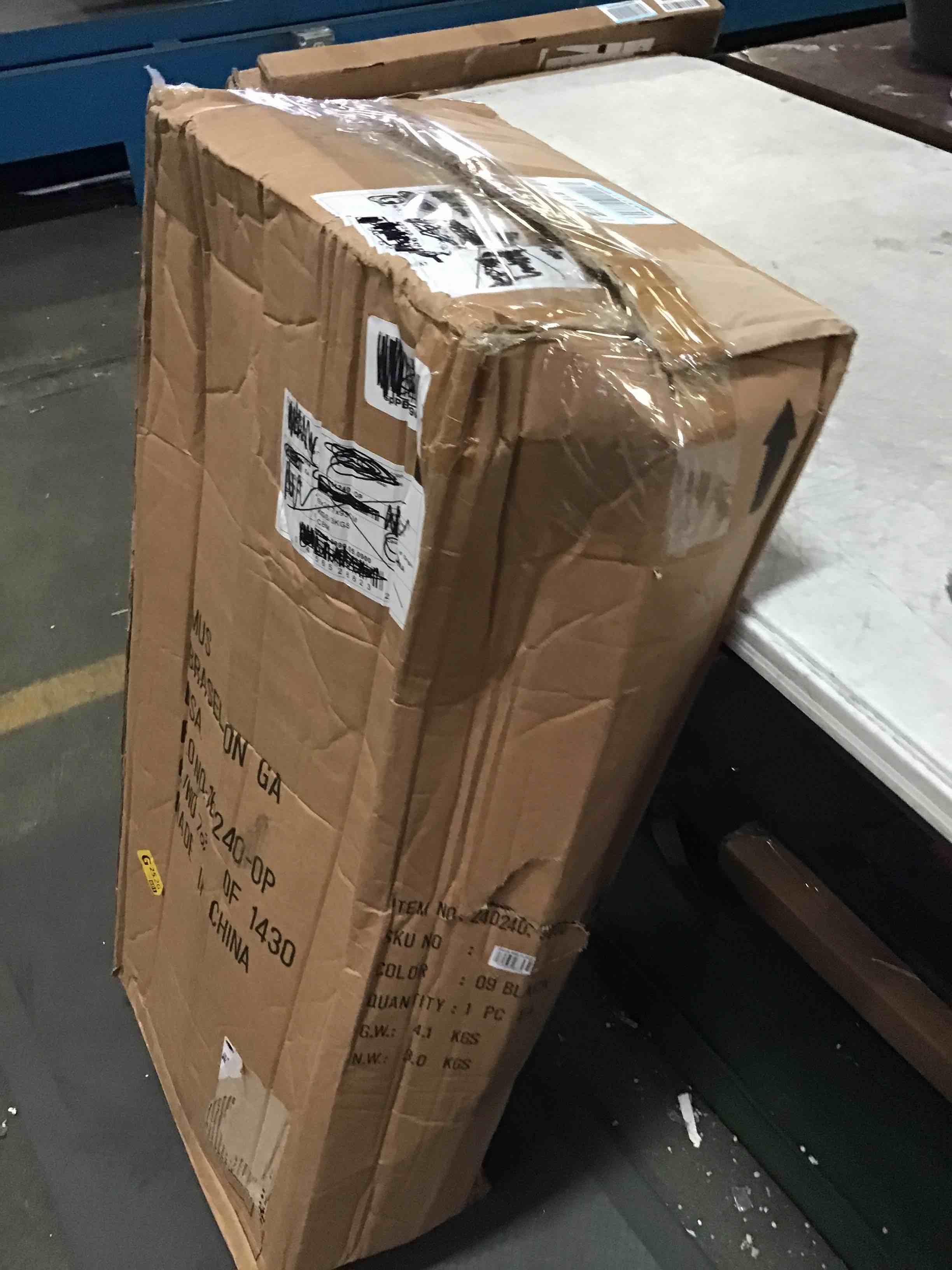https://s3.amazonaws.com/lotting-images-prod/bidfta/YEL5384294_1694800408305.jpeg
