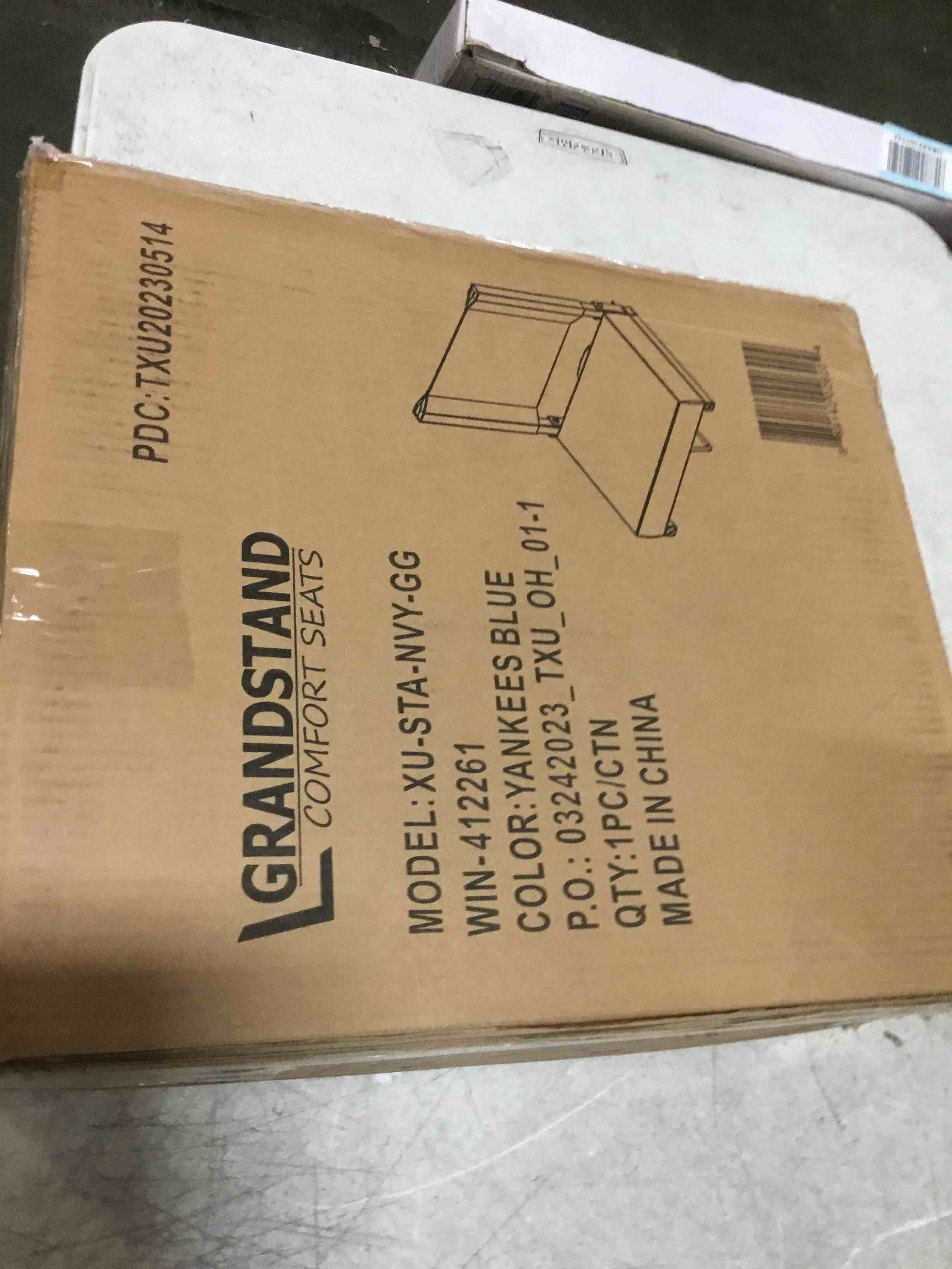 https://s3.amazonaws.com/lotting-images-prod/bidfta/YEL5384454_1695051956186.jpeg