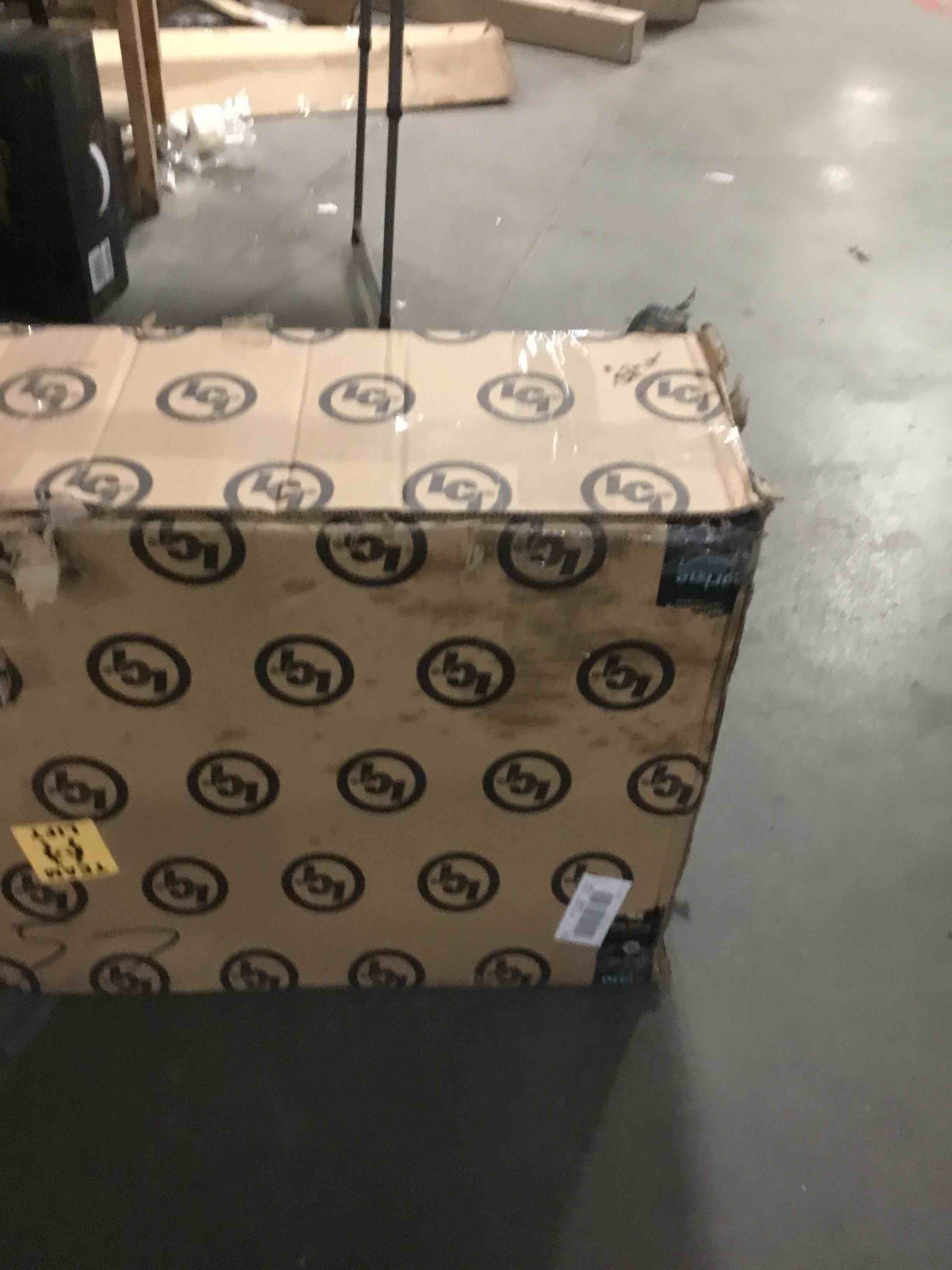 https://s3.amazonaws.com/lotting-images-prod/bidfta/YEL5384740_1695209849000.jpeg