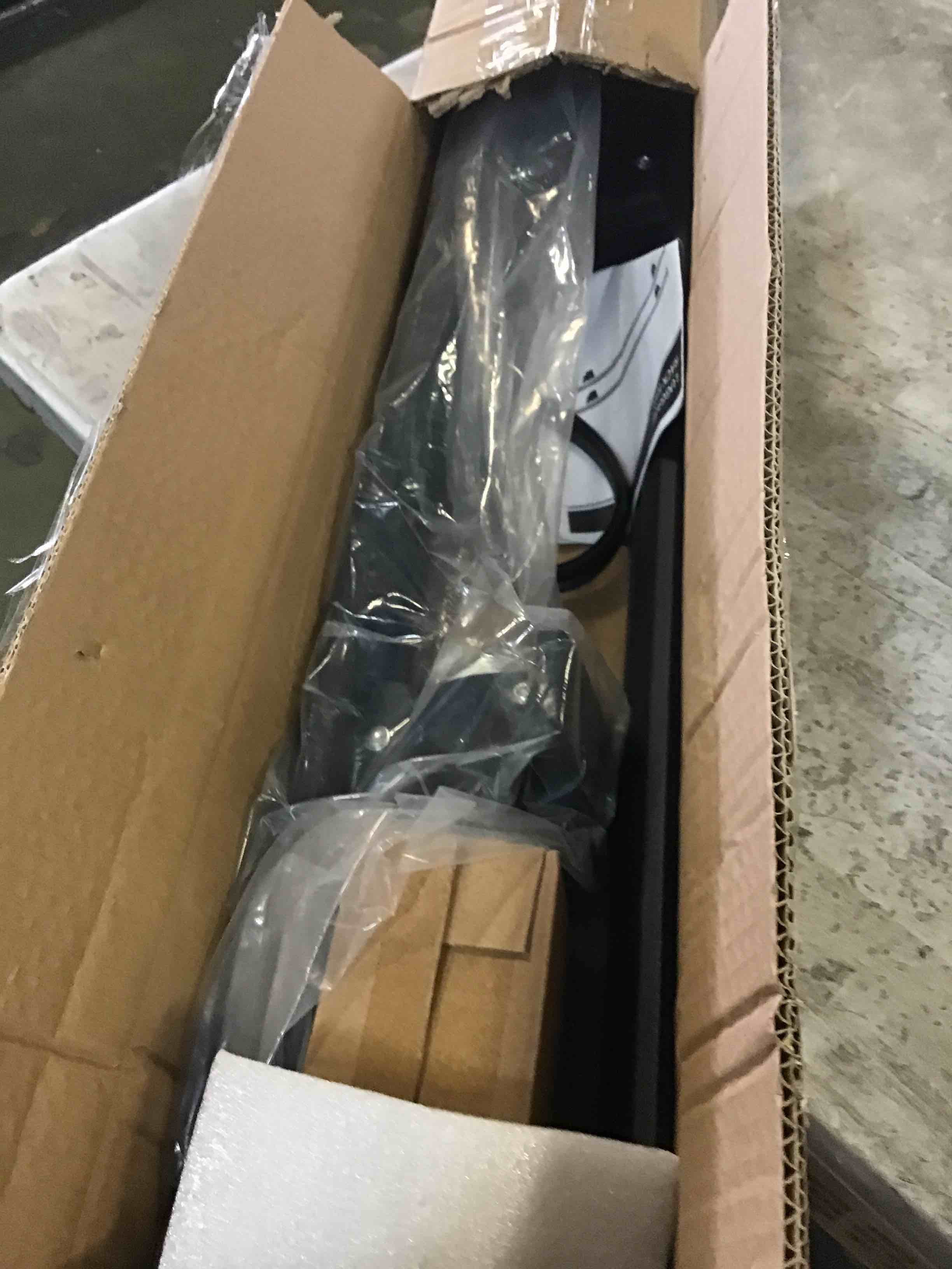 https://s3.amazonaws.com/lotting-images-prod/bidfta/YEL5385379_1695746213430.jpeg