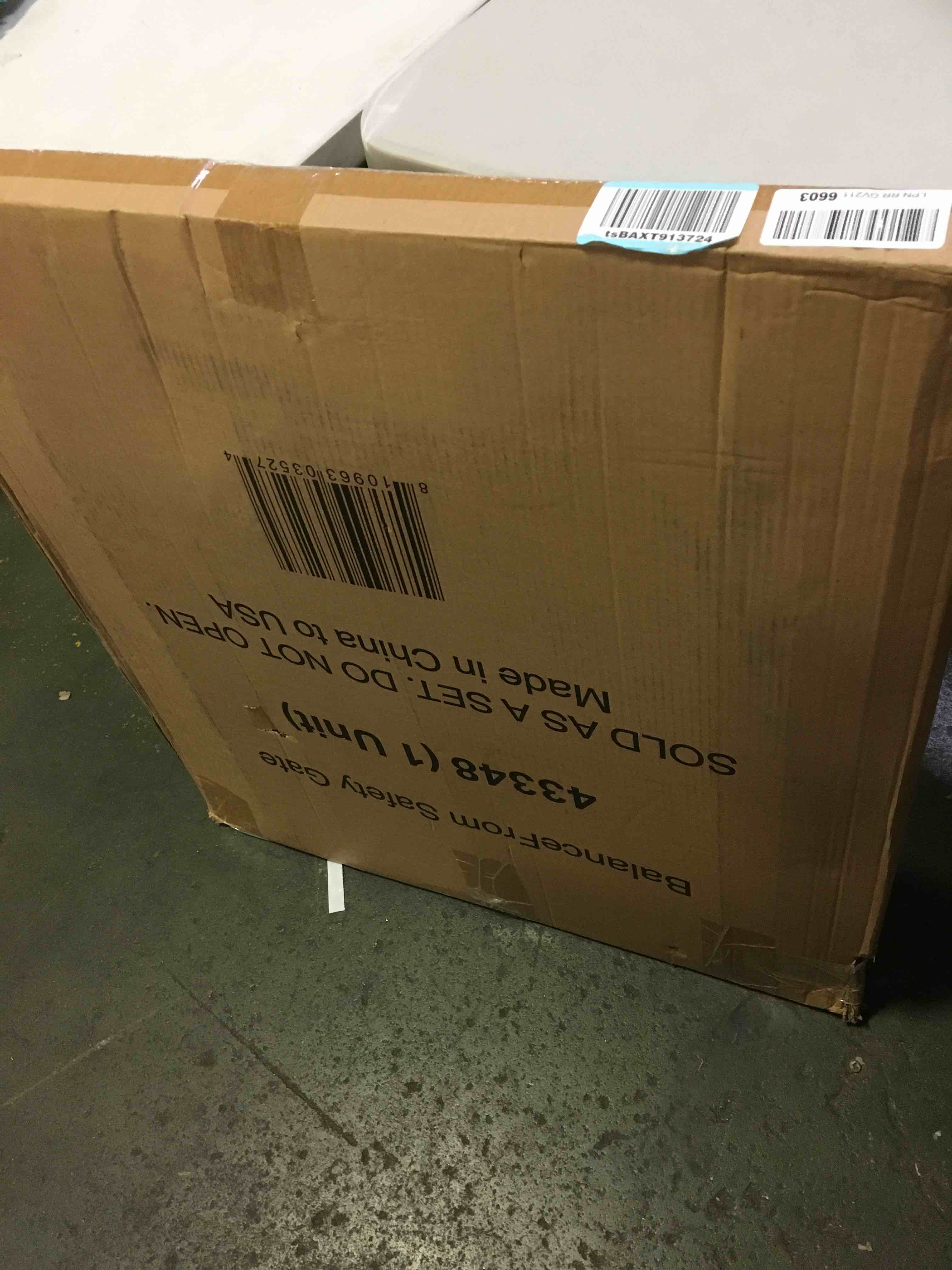 https://s3.amazonaws.com/lotting-images-prod/bidfta/YEL5385559_1695667495518.jpeg