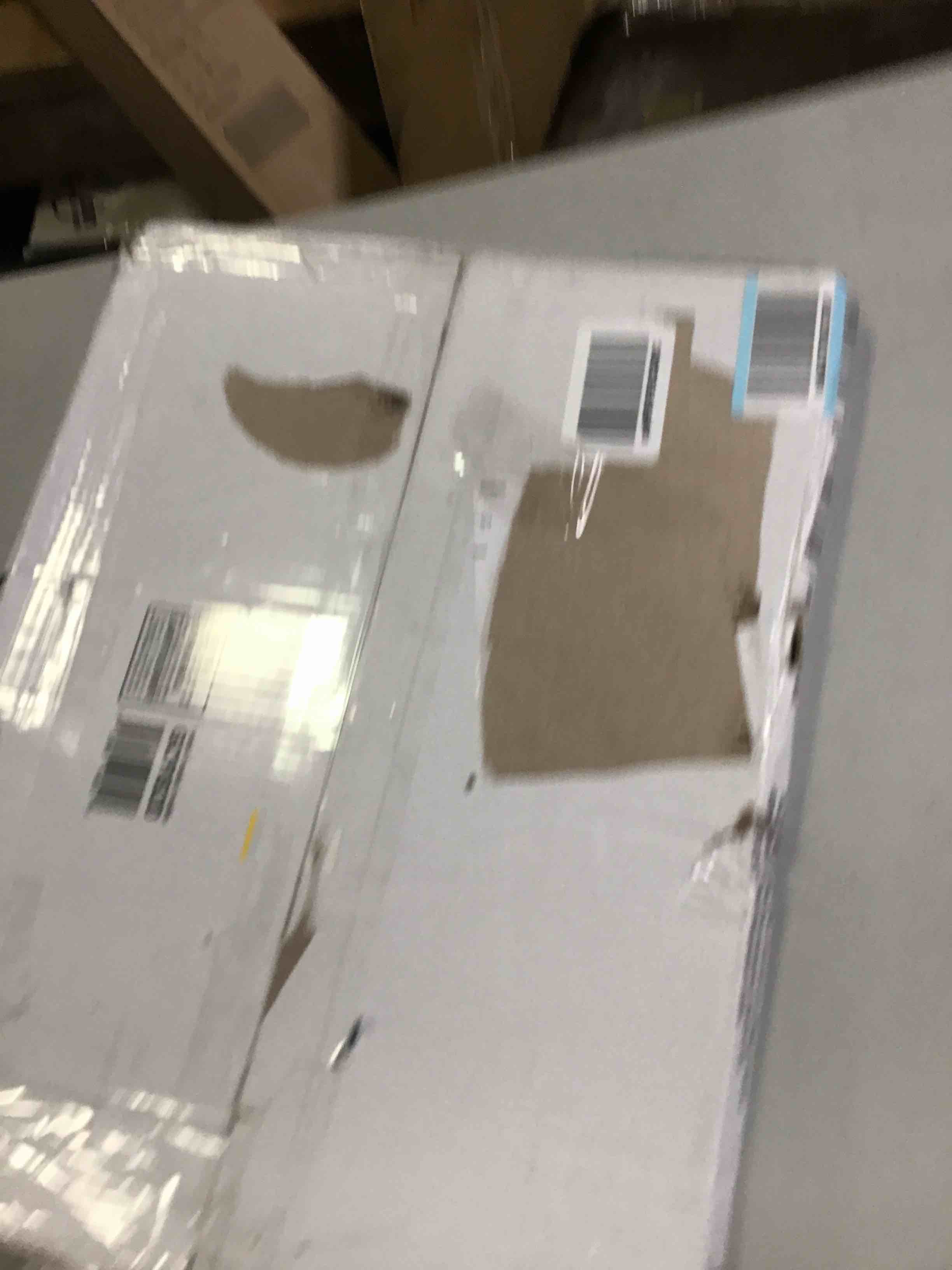 https://s3.amazonaws.com/lotting-images-prod/bidfta/YEL5385687_1695754585934.jpeg
