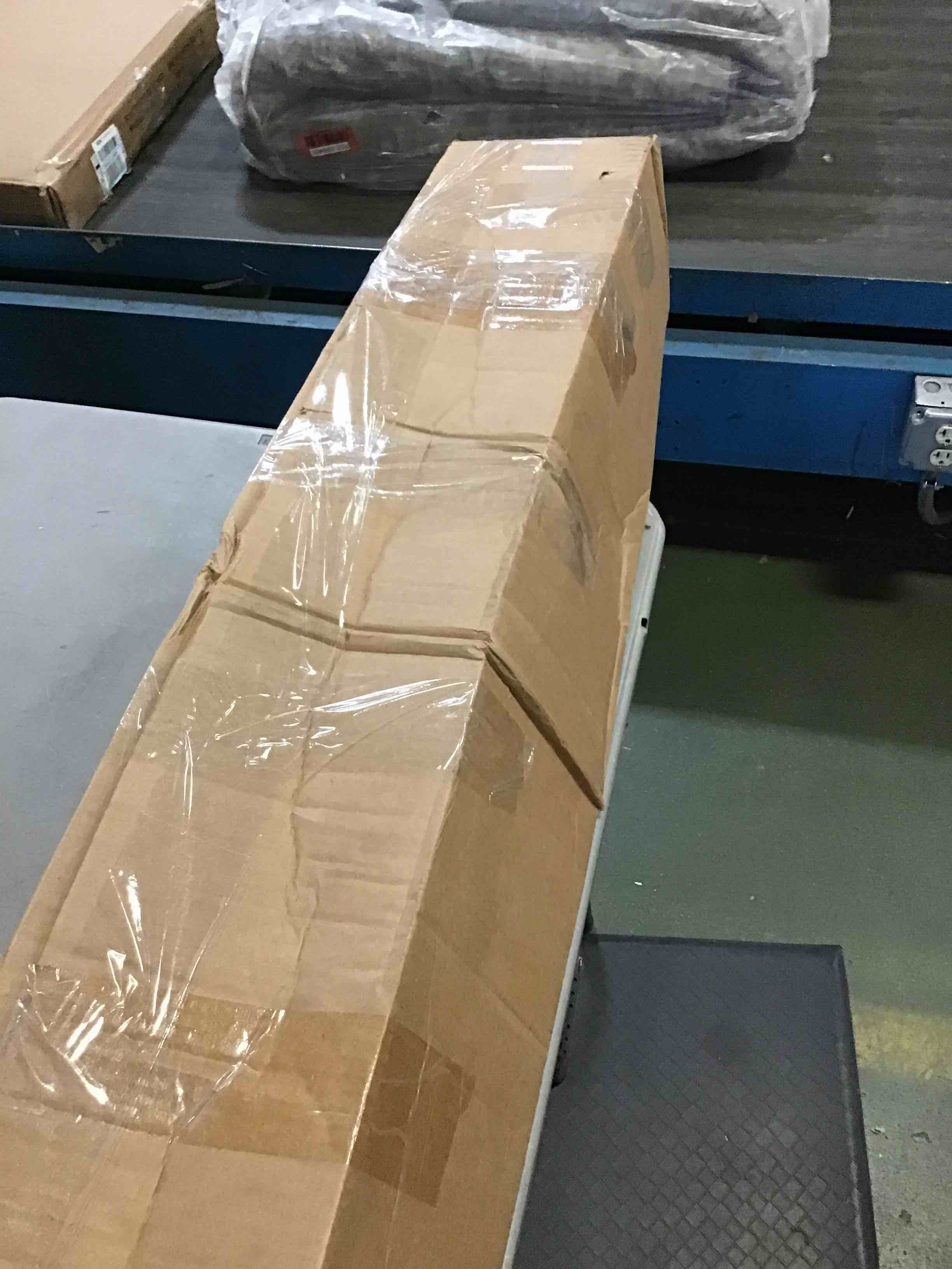 https://s3.amazonaws.com/lotting-images-prod/bidfta/YEL5390301_1694610772451.jpeg