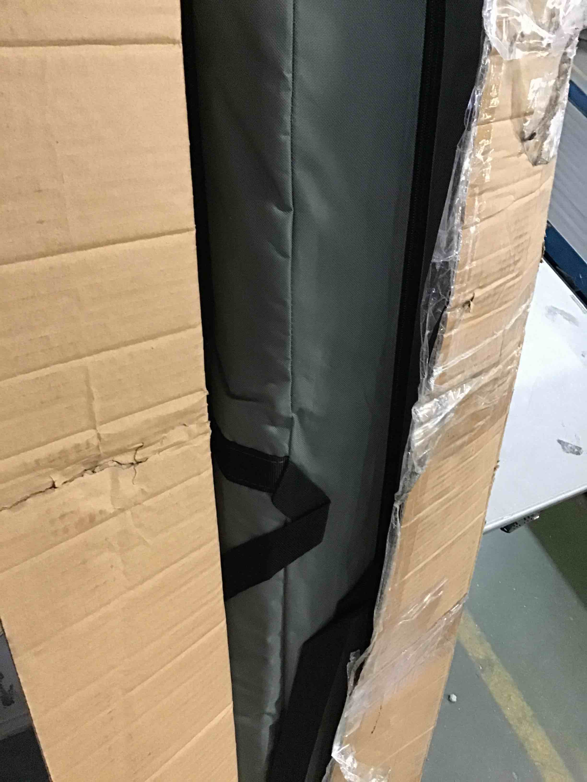 https://s3.amazonaws.com/lotting-images-prod/bidfta/YEL5390409_1694635211919.jpeg