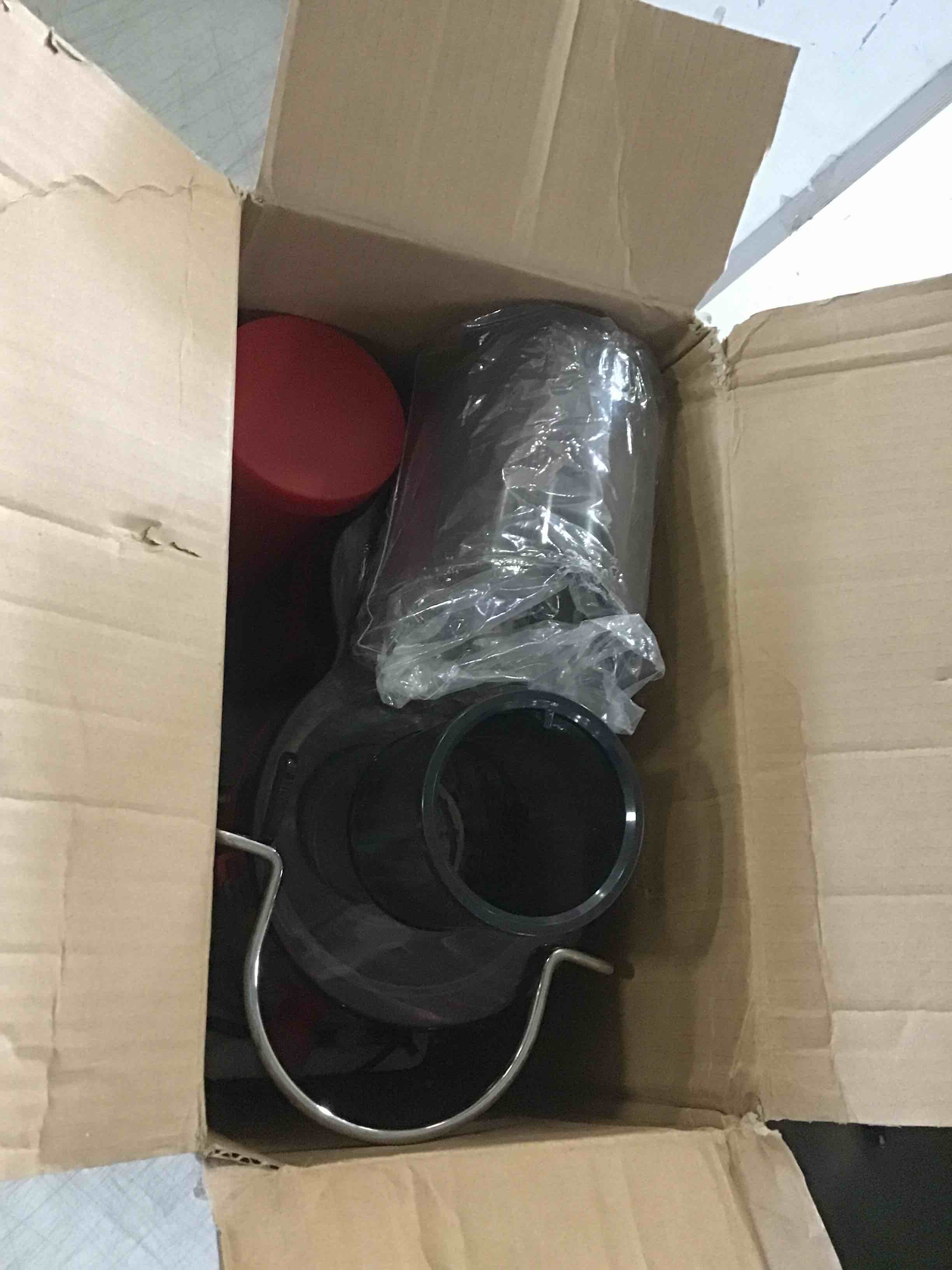 https://s3.amazonaws.com/lotting-images-prod/bidfta/YEL5390901_1695214719018.jpeg