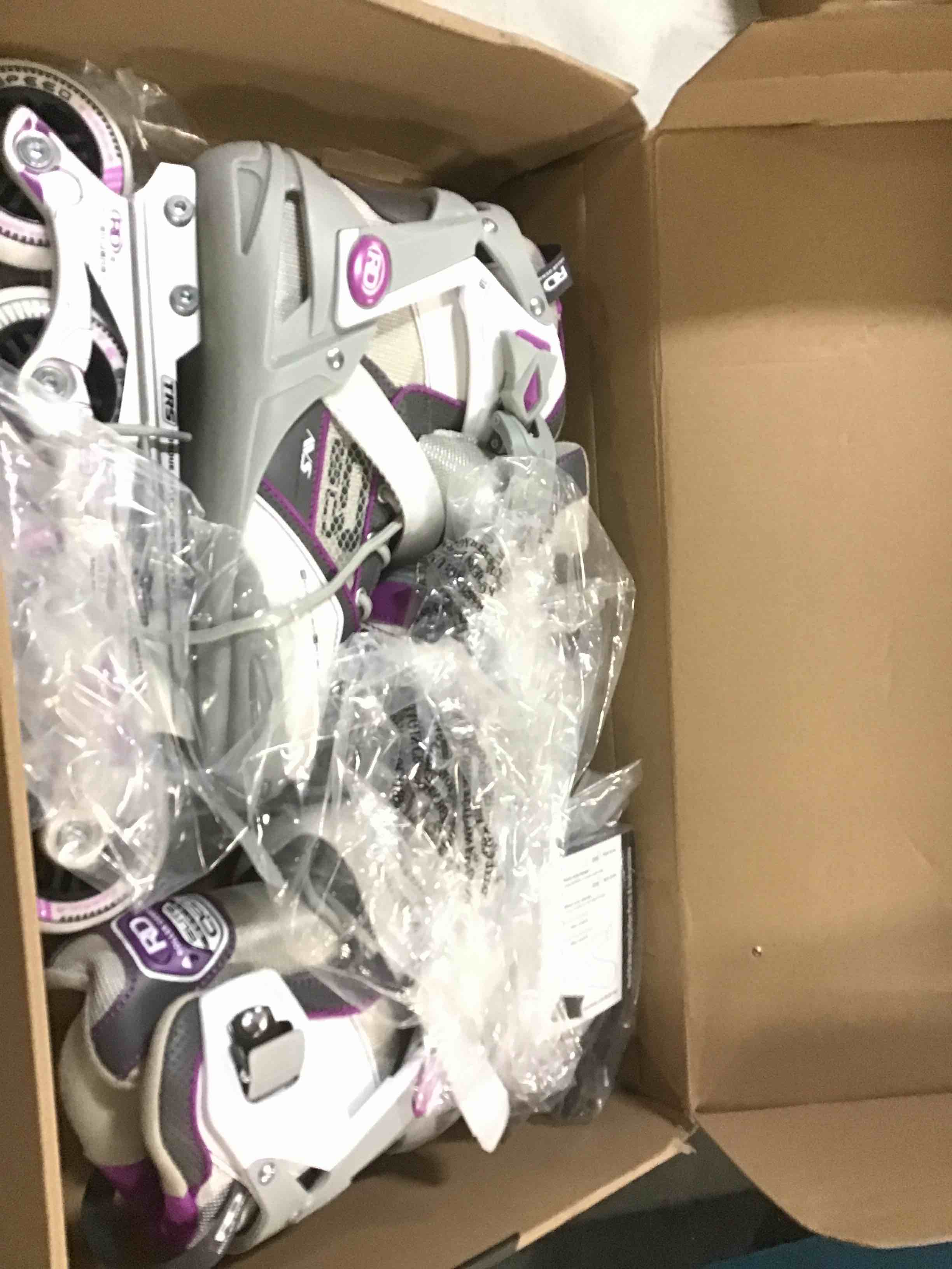 https://s3.amazonaws.com/lotting-images-prod/bidfta/YEL5391391_1695389261789.jpeg