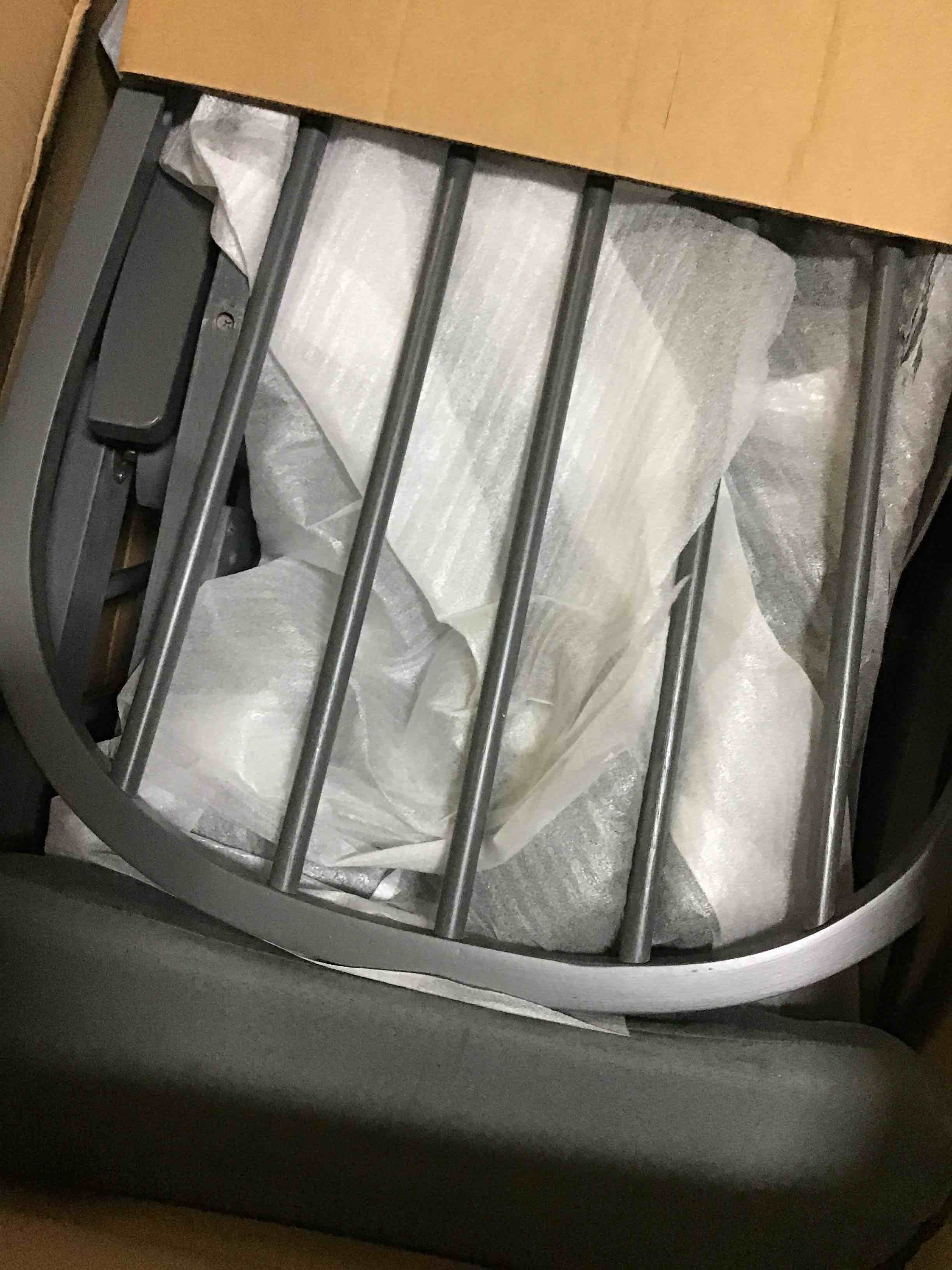https://s3.amazonaws.com/lotting-images-prod/bidfta/YEL5393083_1694176598976.jpeg
