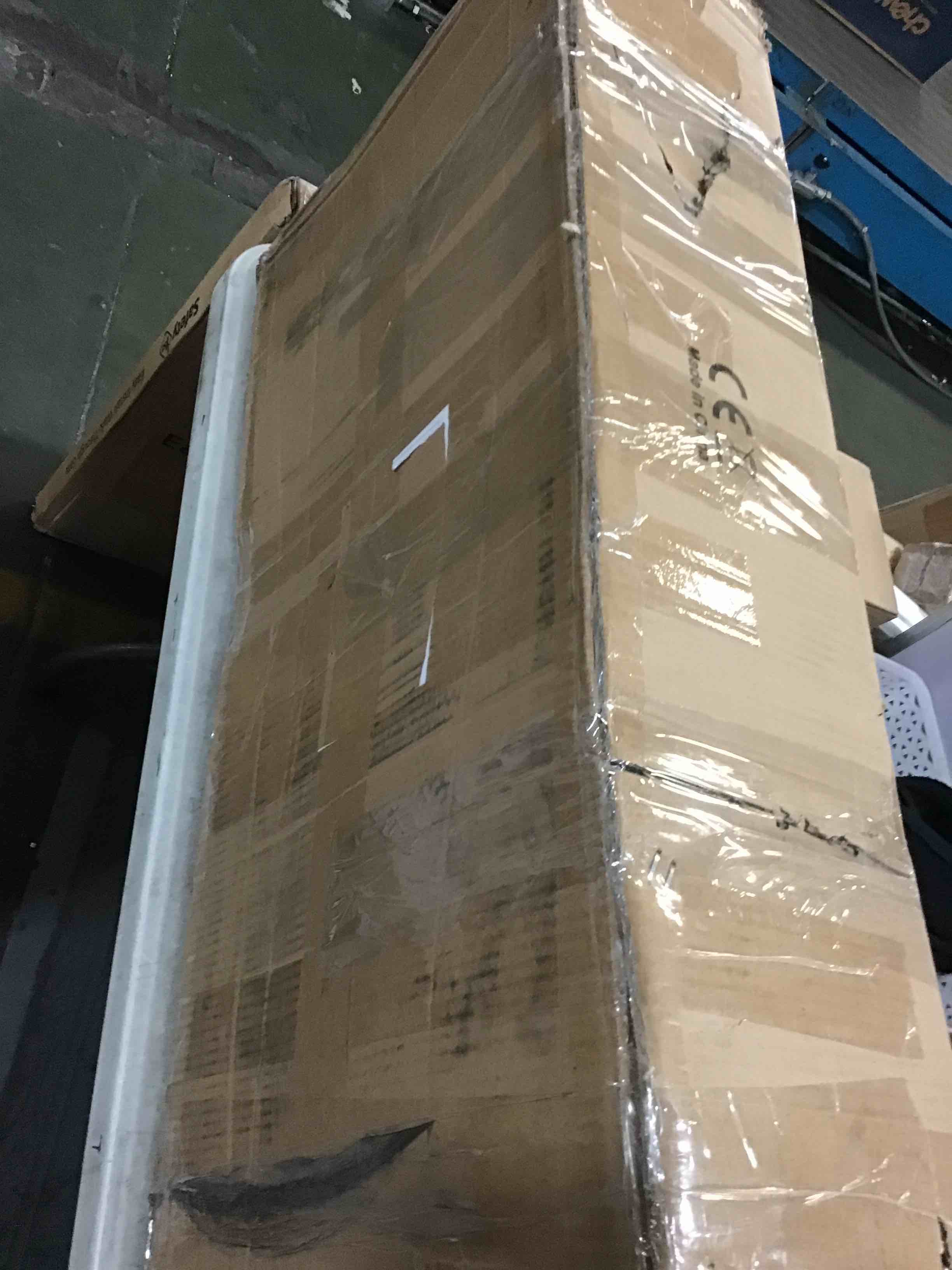 https://s3.amazonaws.com/lotting-images-prod/bidfta/YEL5393301_1694269275794.jpeg