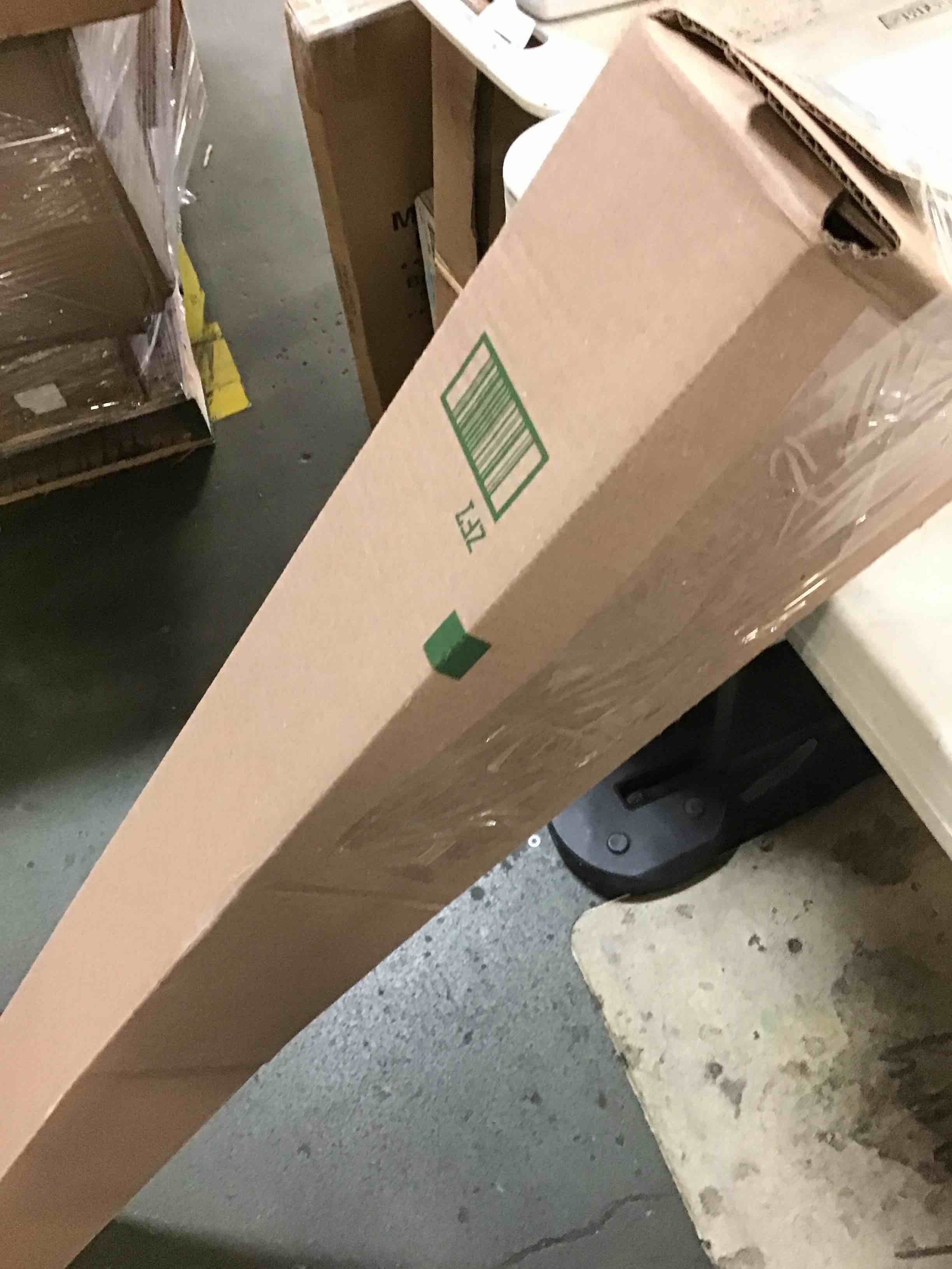 https://s3.amazonaws.com/lotting-images-prod/bidfta/YEL5393448_1694360606152.jpeg
