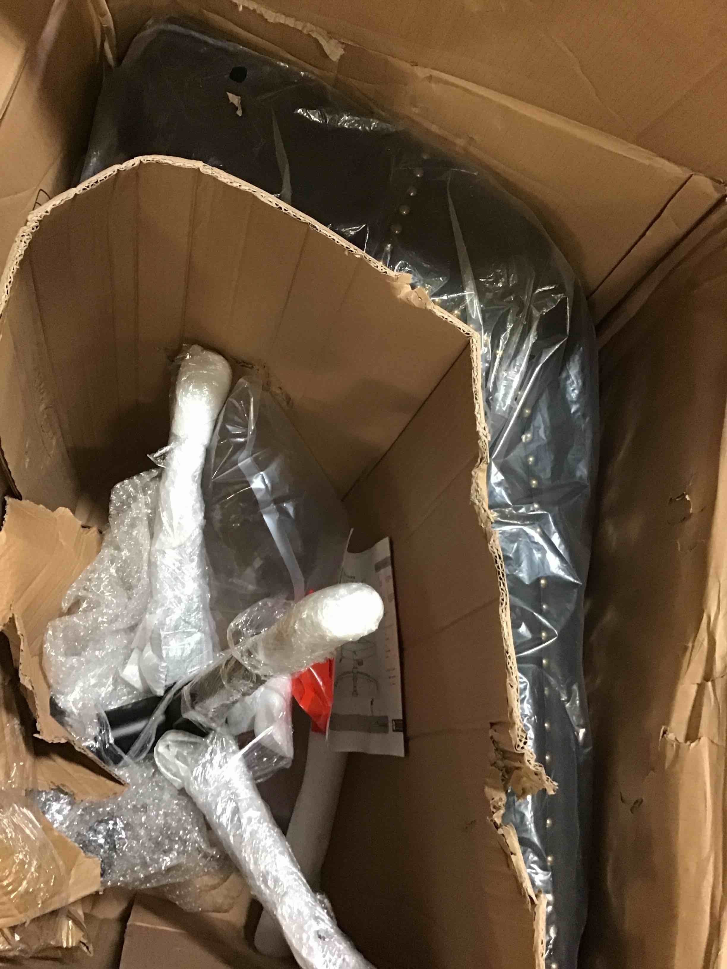 https://s3.amazonaws.com/lotting-images-prod/bidfta/YEL5393462_1694362755822.jpeg