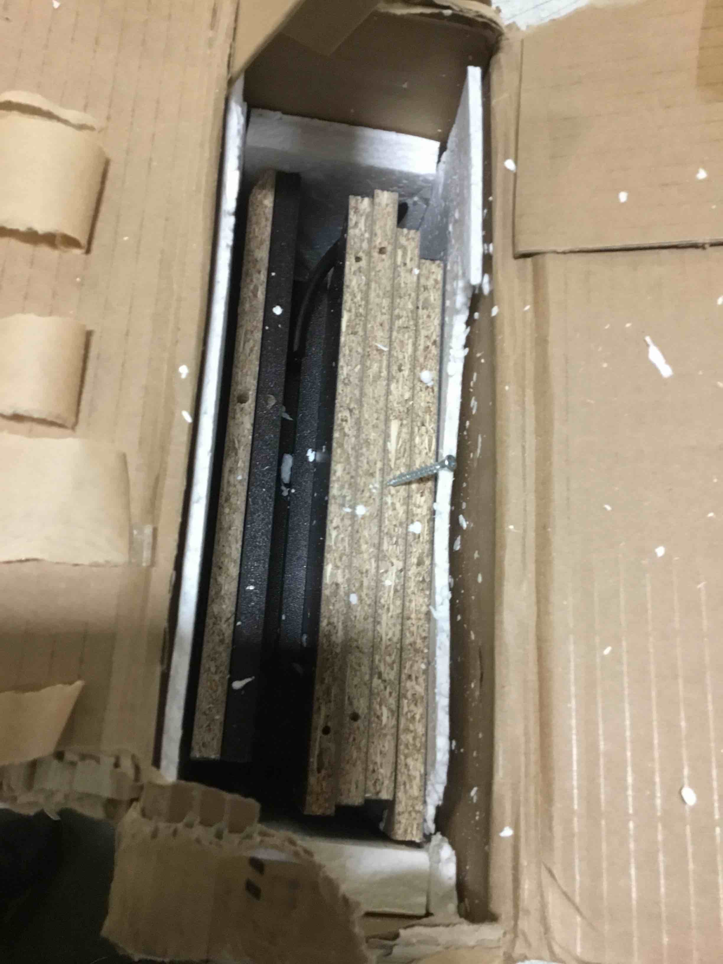 https://s3.amazonaws.com/lotting-images-prod/bidfta/YEL5393745_1694529059780.jpeg