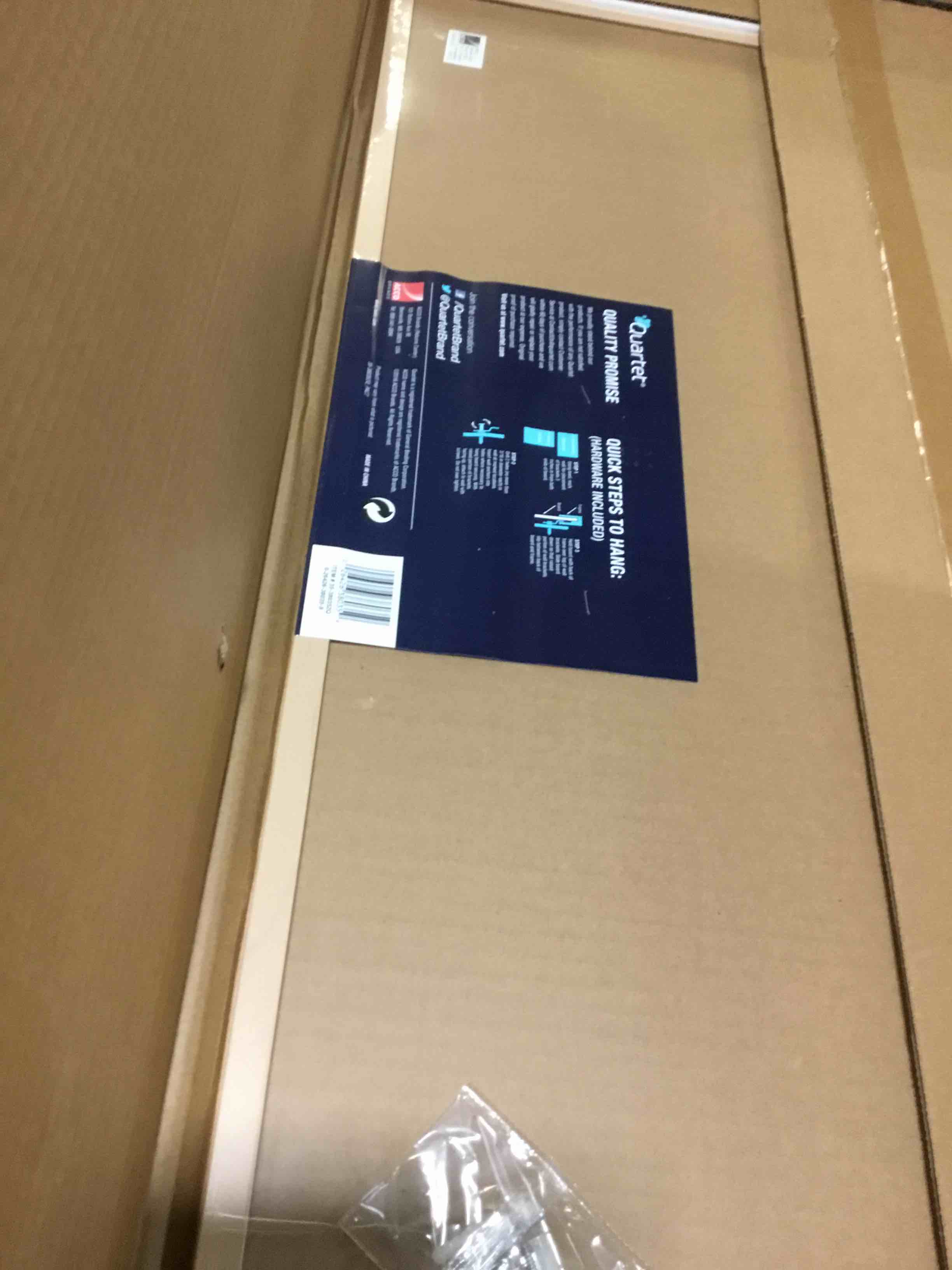 https://s3.amazonaws.com/lotting-images-prod/bidfta/YEL5393788_1694538978838.jpeg