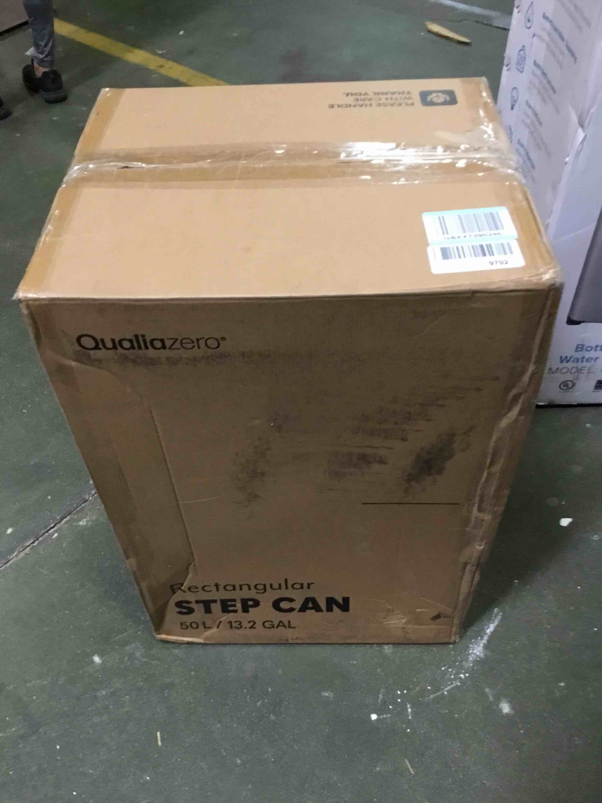 https://s3.amazonaws.com/lotting-images-prod/bidfta/YEL5394379_1694808620742.jpeg