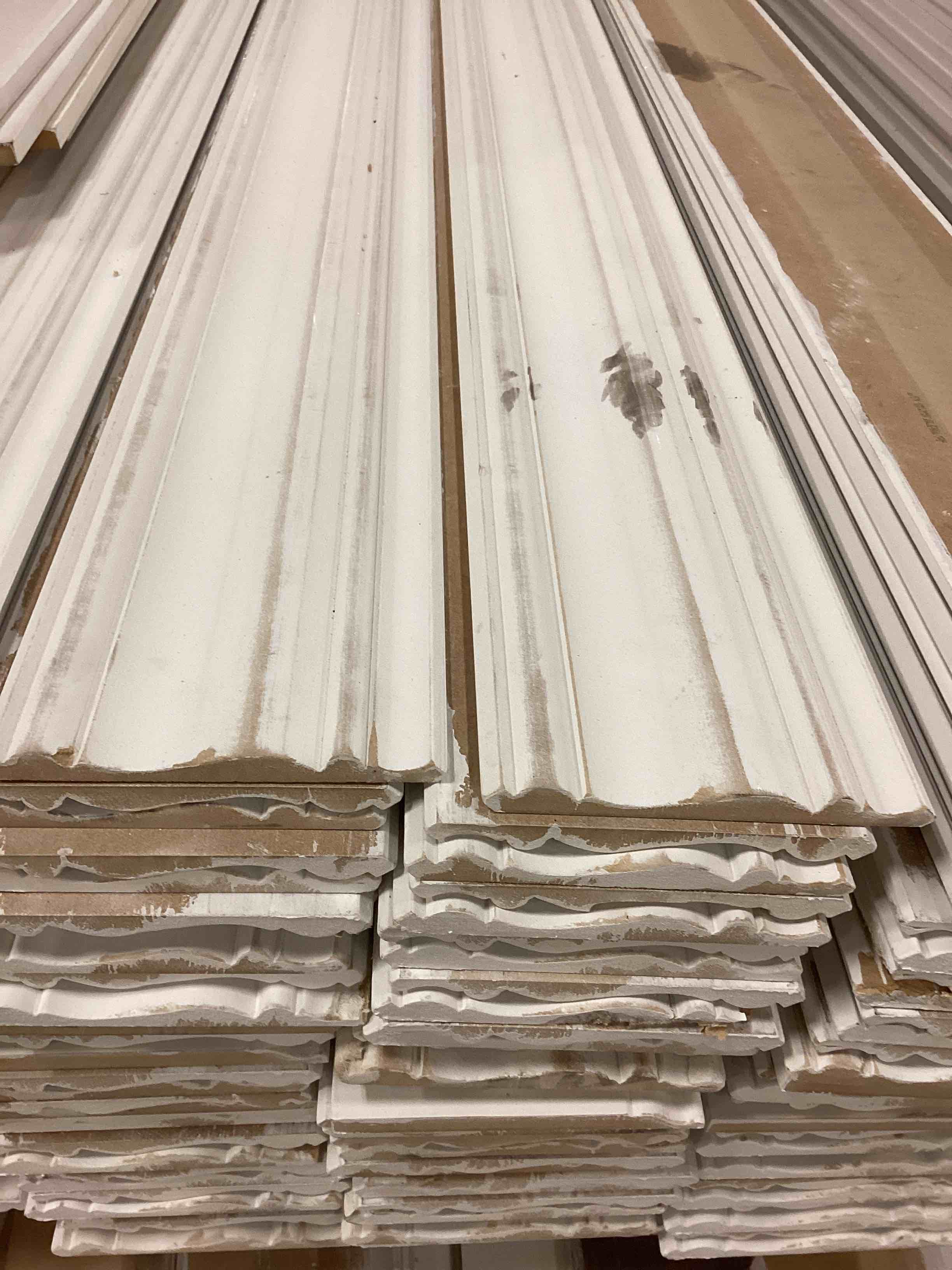 30 pieces 480 linear foot 16 ft crown molding your bid per linear foot 