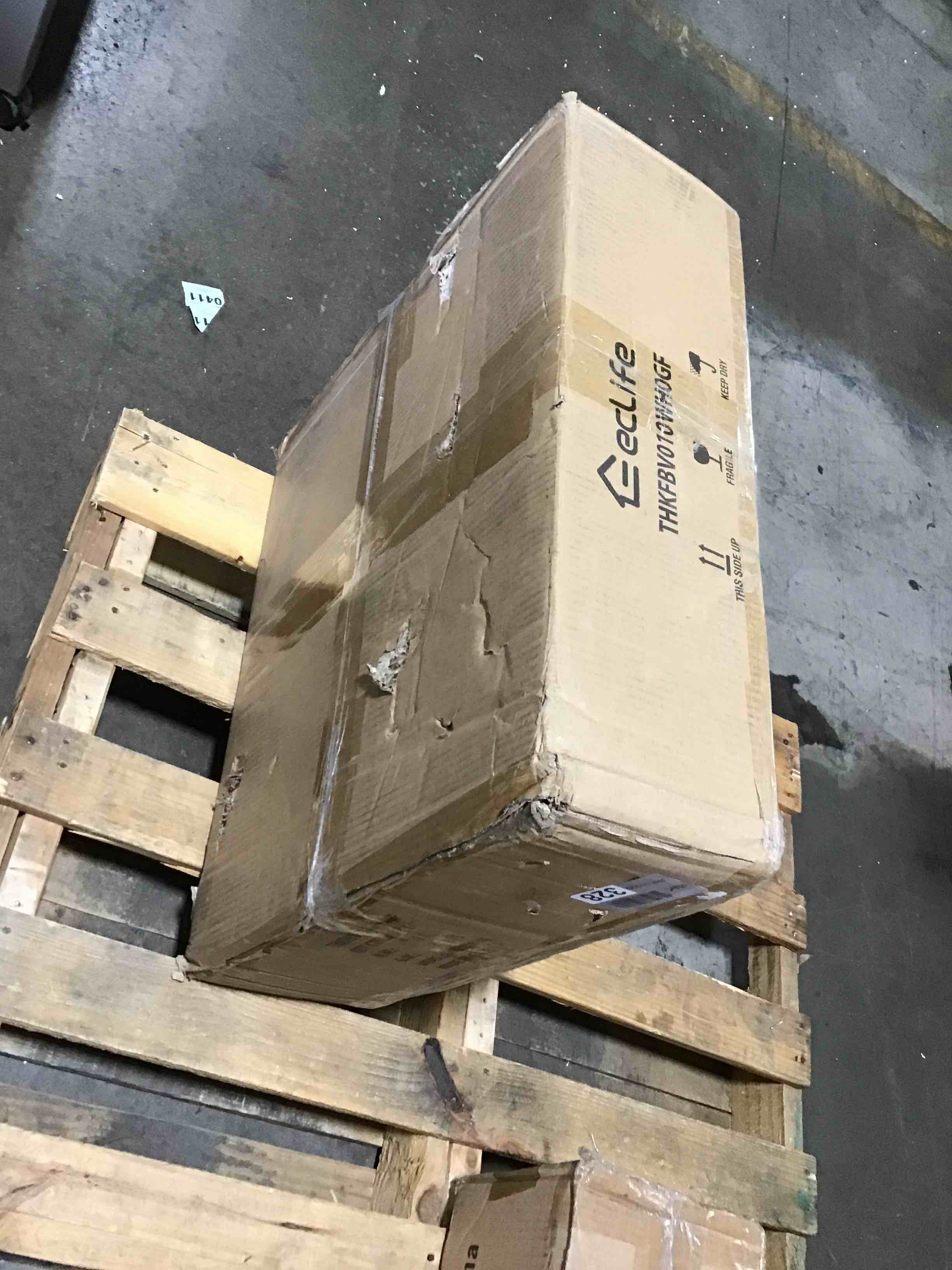 https://s3.amazonaws.com/lotting-images-prod/bidfta/YEL5420140_1694537228086.jpeg