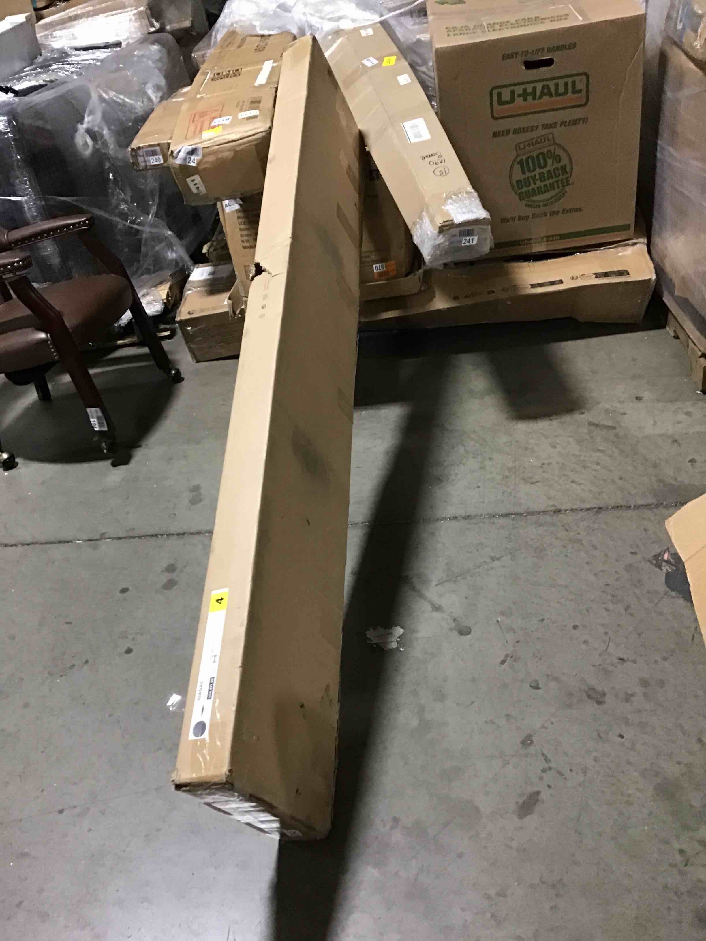 https://s3.amazonaws.com/lotting-images-prod/bidfta/YEL5420391_1695126870120.jpeg