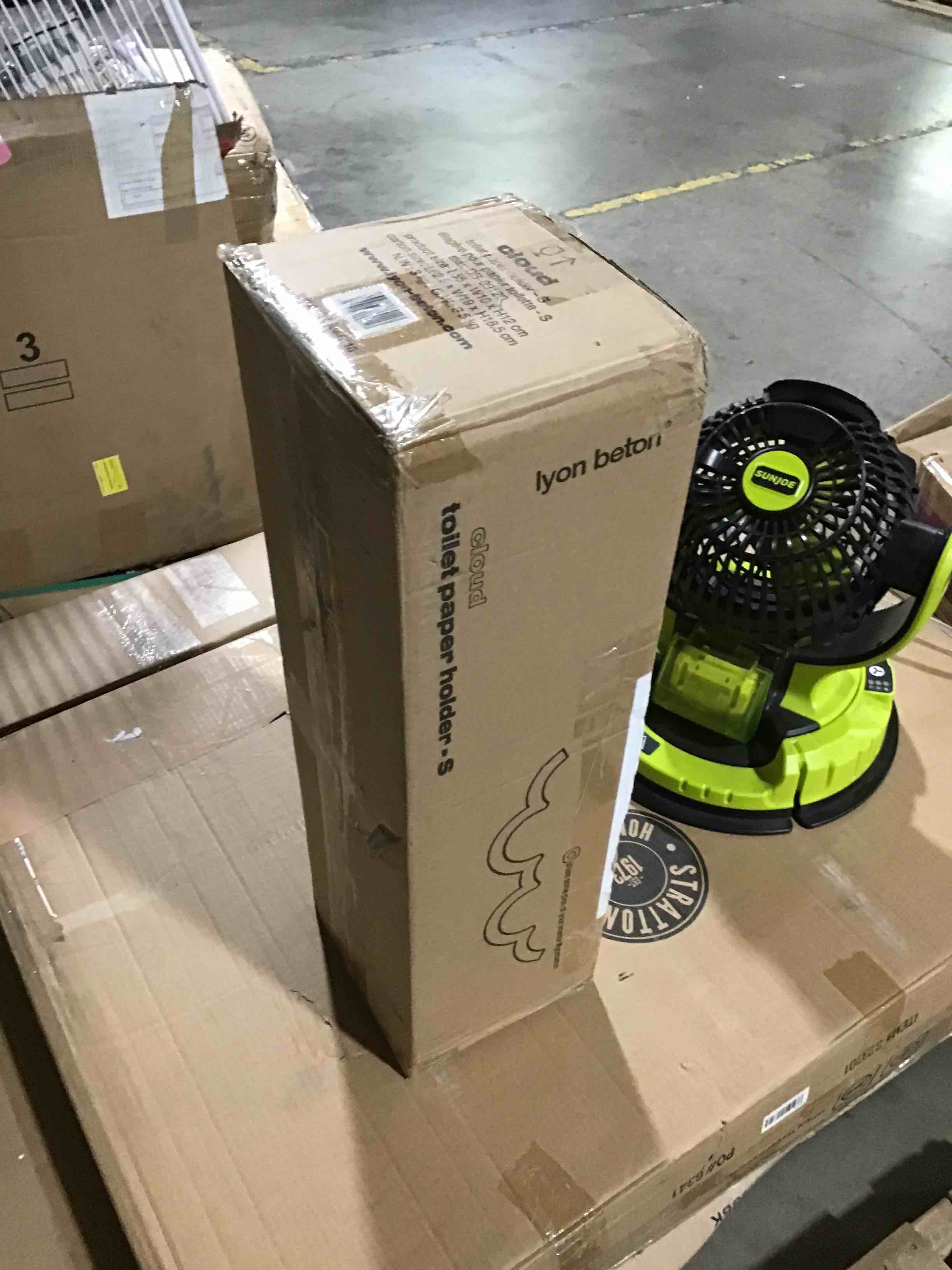 https://s3.amazonaws.com/lotting-images-prod/bidfta/YEL5420407_1695130799748.jpeg