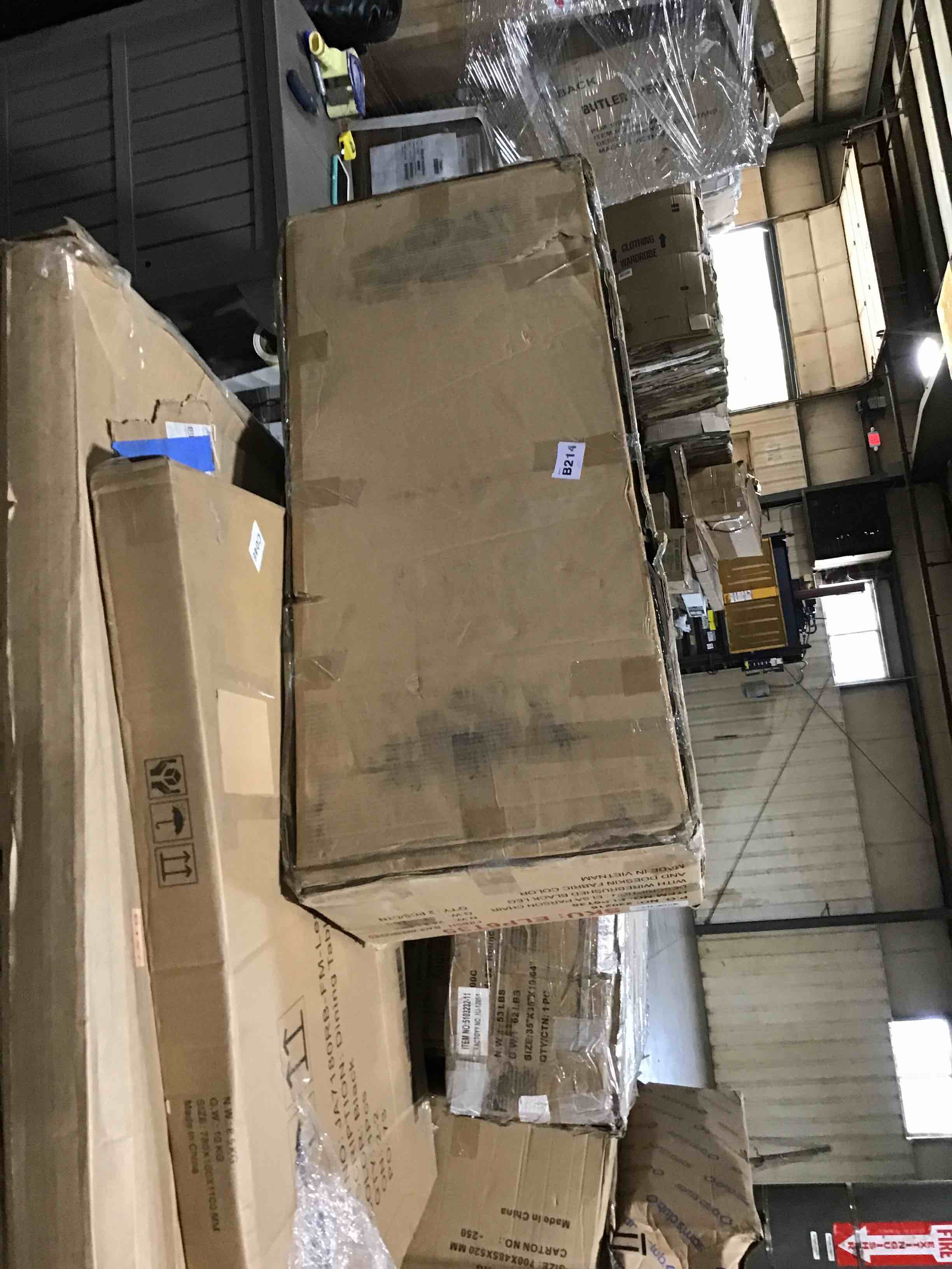 https://s3.amazonaws.com/lotting-images-prod/bidfta/YEL5420827_1695842506718.jpeg