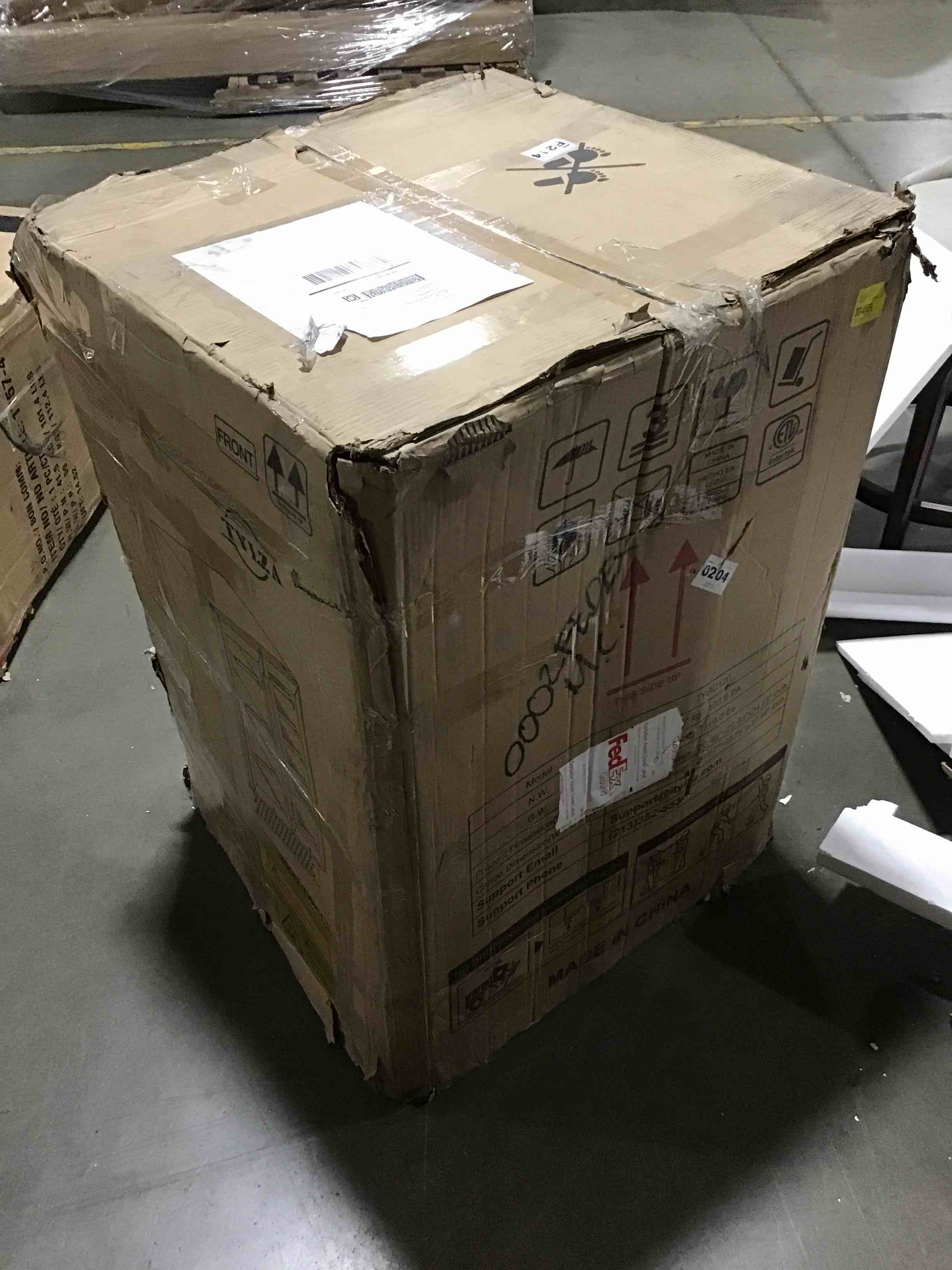 https://s3.amazonaws.com/lotting-images-prod/bidfta/YEL5421117_1696346713332.jpeg