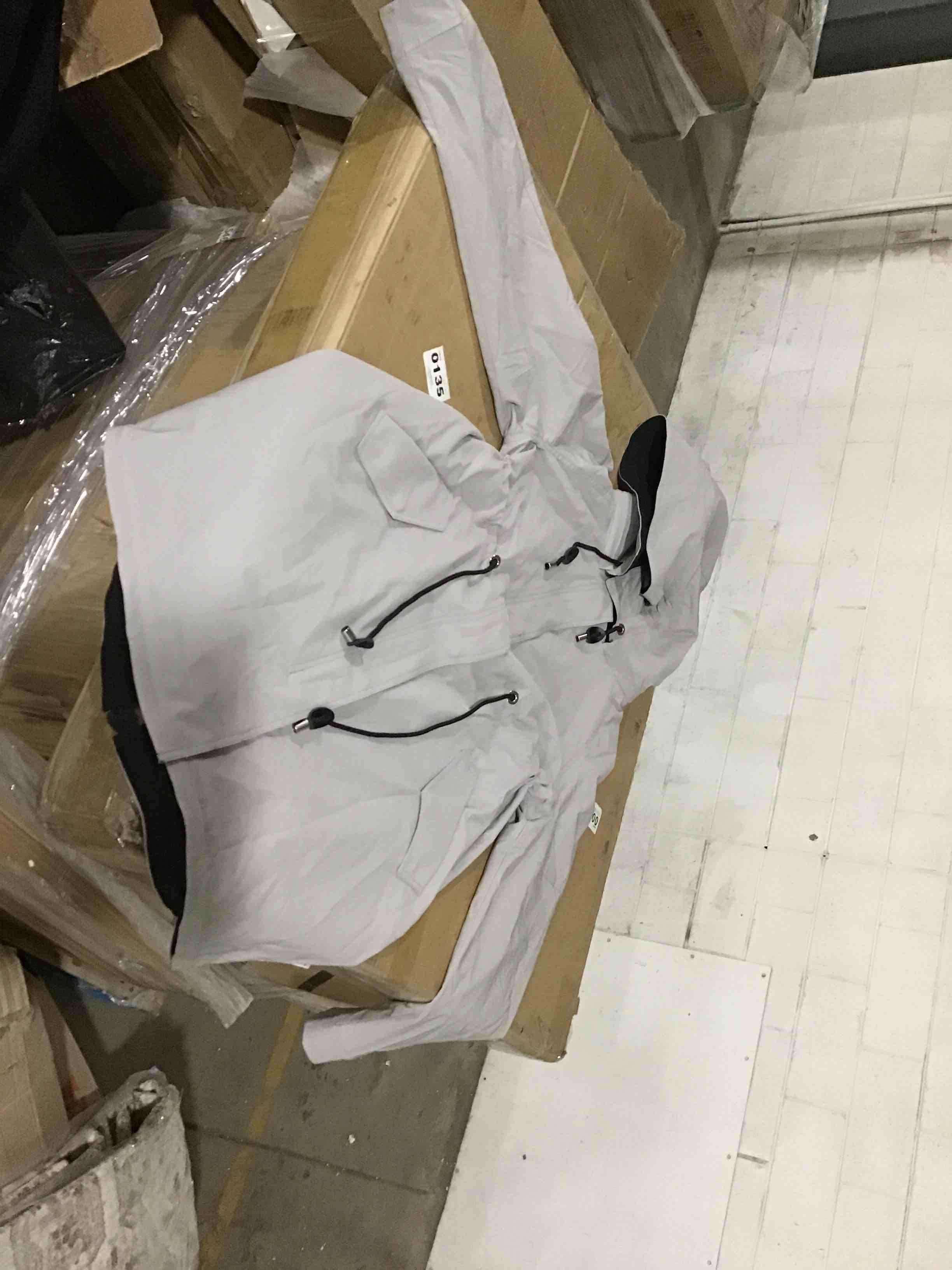 https://s3.amazonaws.com/lotting-images-prod/bidfta/YEL5421129_1696353129423.jpeg