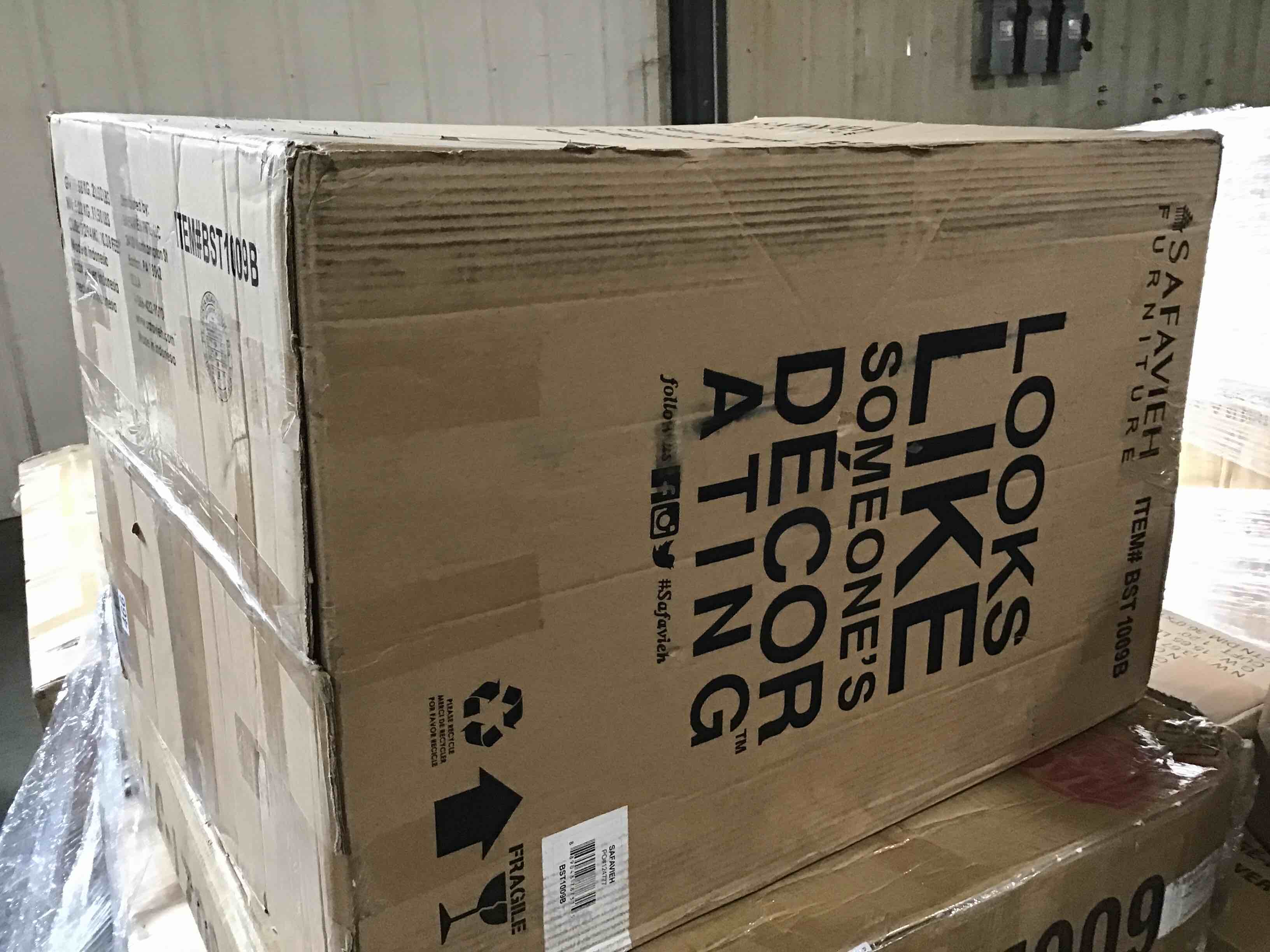 https://s3.amazonaws.com/lotting-images-prod/bidfta/YEL5421652_1695326435727.jpeg
