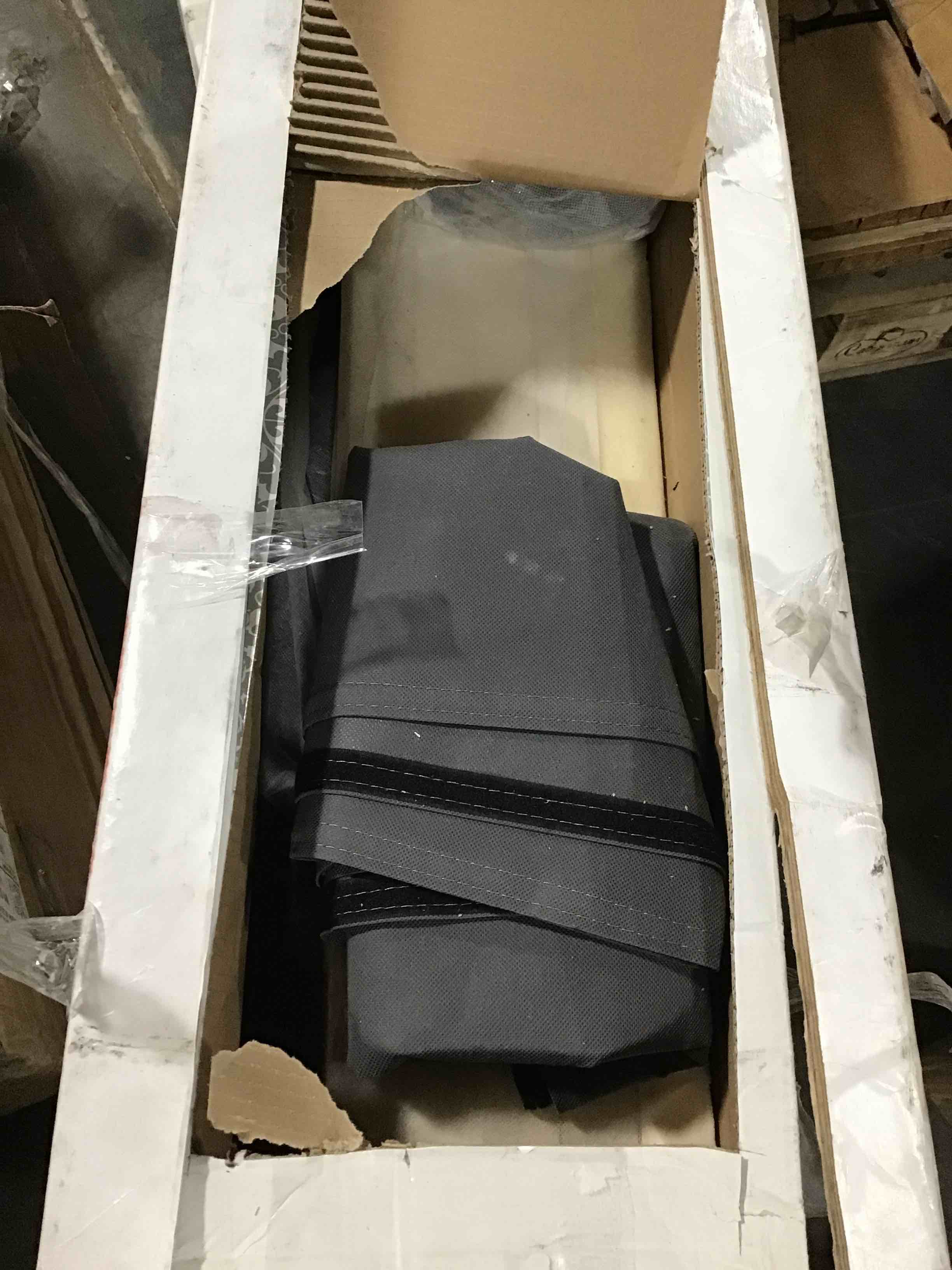 https://s3.amazonaws.com/lotting-images-prod/bidfta/YEL5424001_1695733929758.jpeg