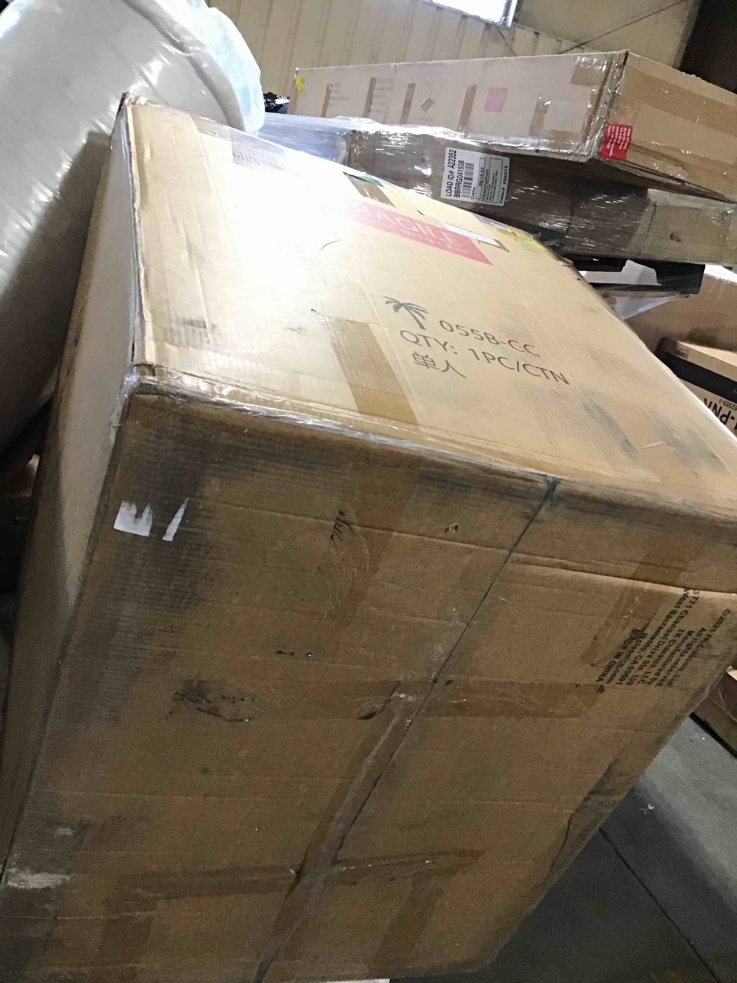 https://s3.amazonaws.com/lotting-images-prod/bidfta/YEL5425880_1695065275314.jpeg