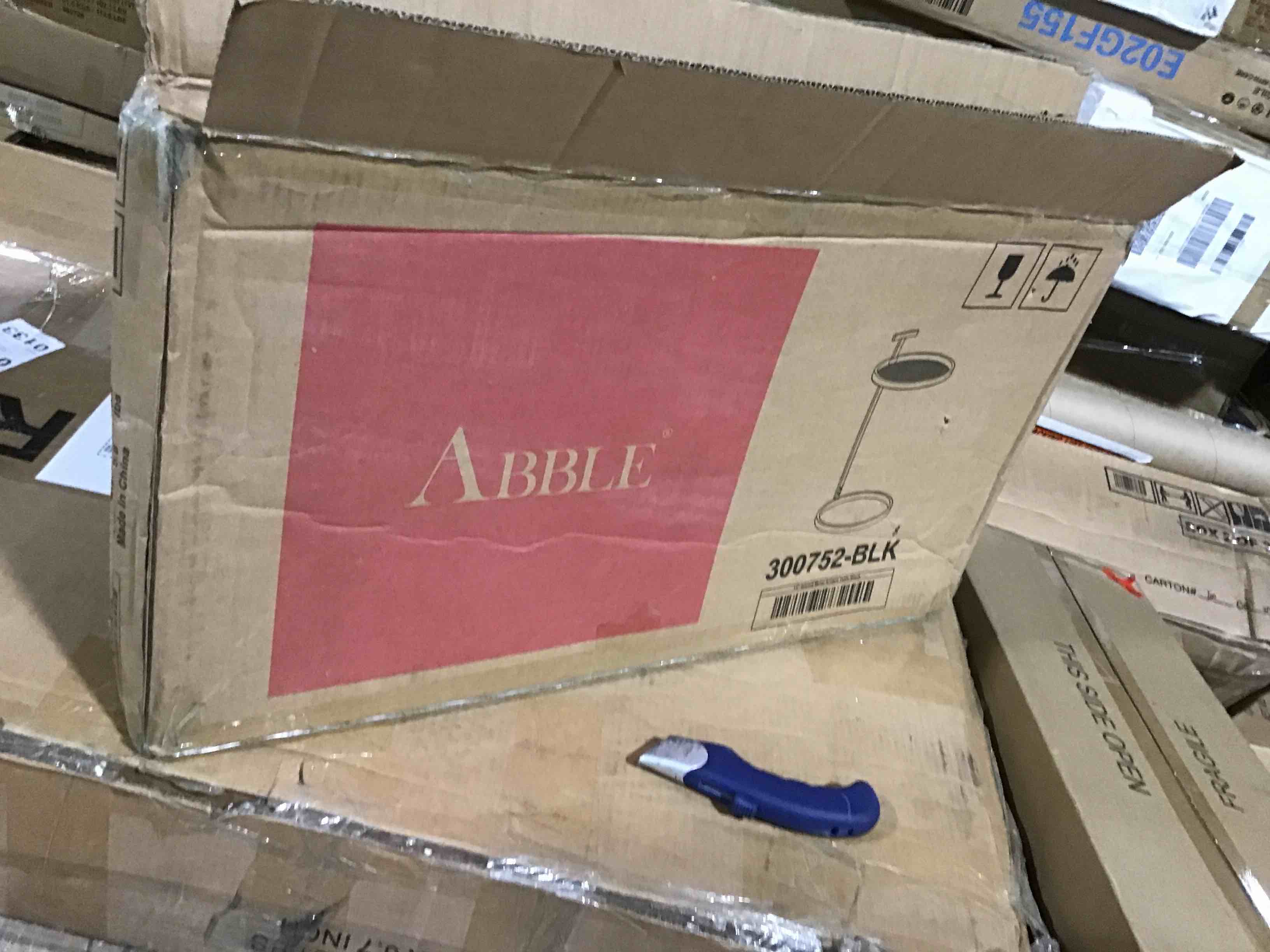https://s3.amazonaws.com/lotting-images-prod/bidfta/YEL5426487_1693925535292.jpeg