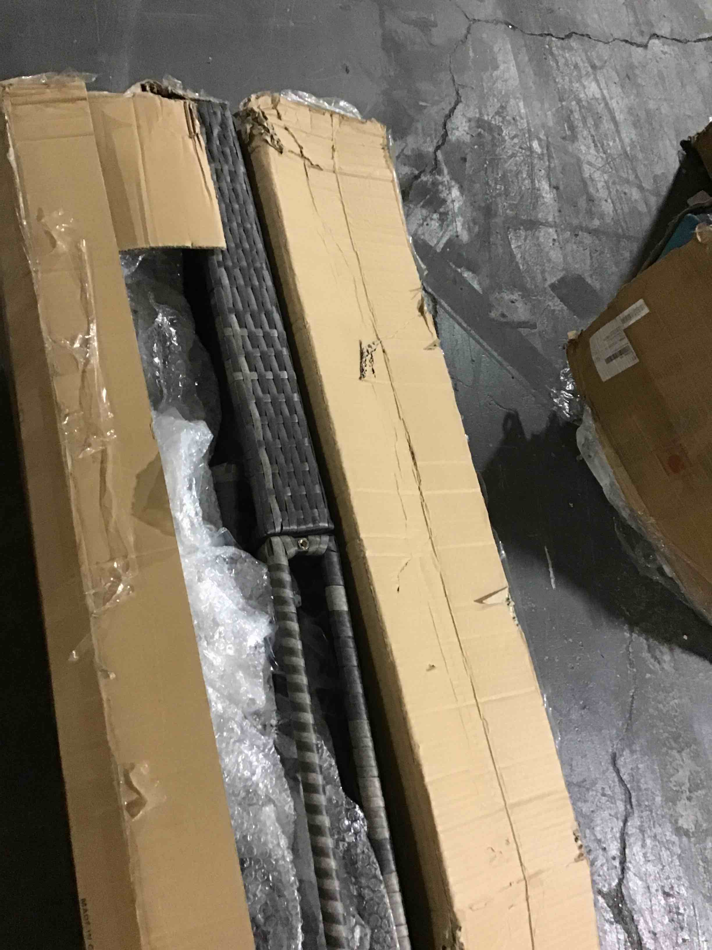https://s3.amazonaws.com/lotting-images-prod/bidfta/YEL5426702_1694004850086.jpeg