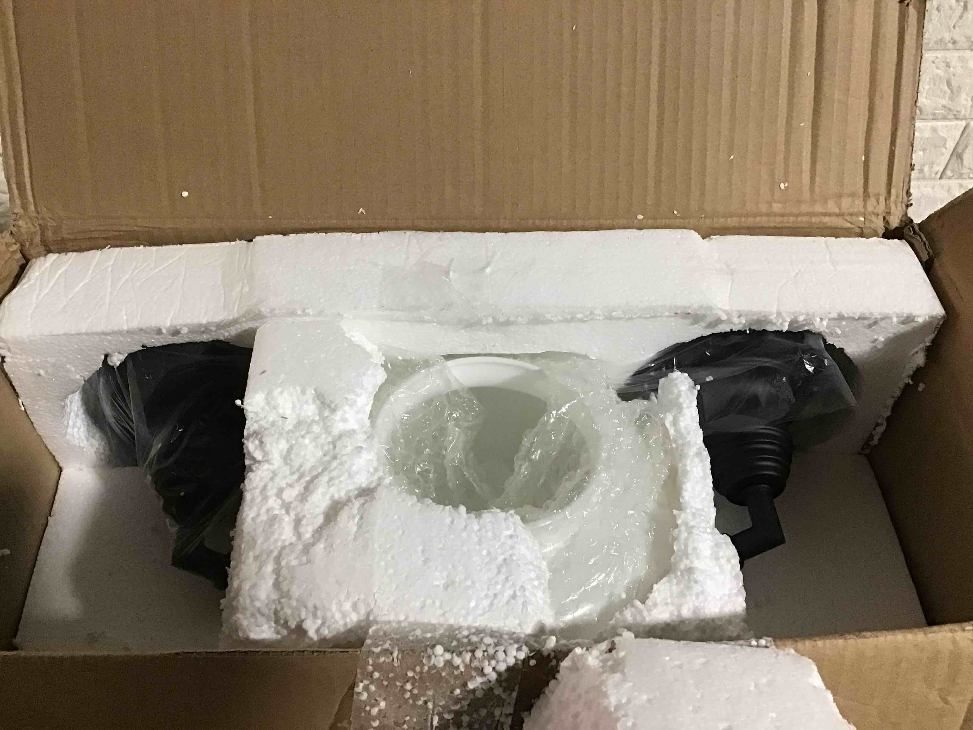 https://s3.amazonaws.com/lotting-images-prod/bidfta/YEL5426817_1694021672863.jpeg