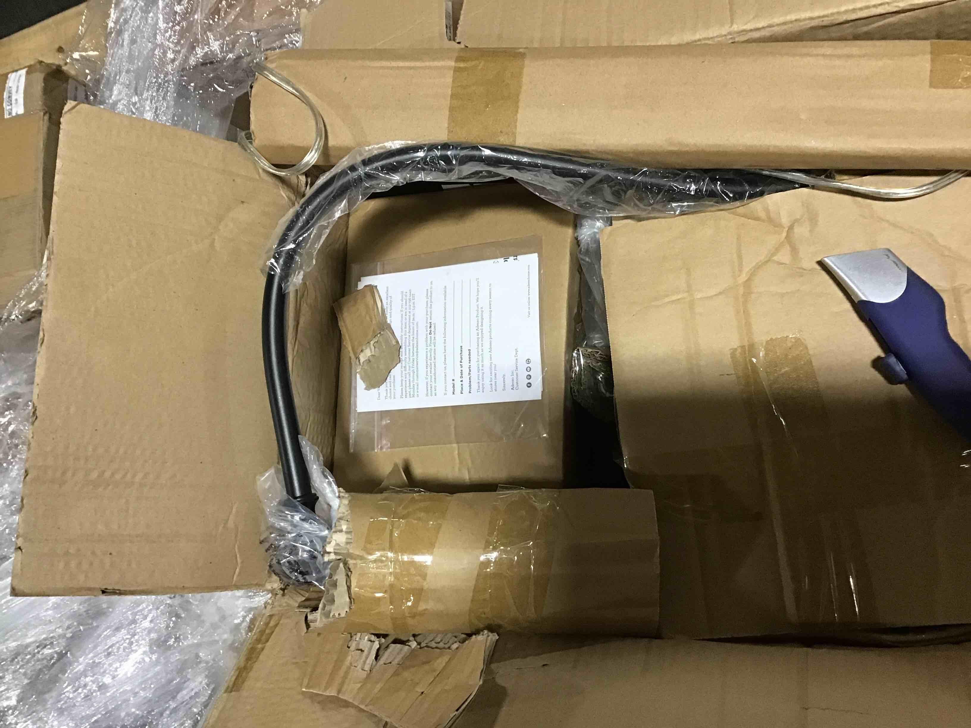 https://s3.amazonaws.com/lotting-images-prod/bidfta/YEL5427305_1698860437633.jpeg