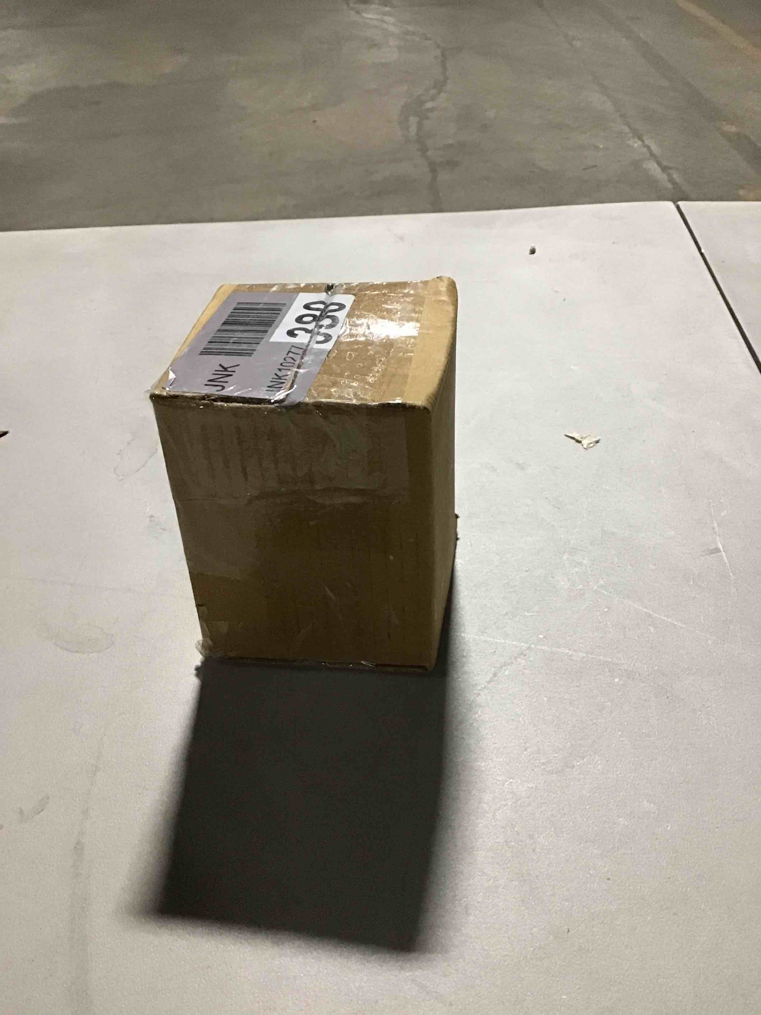 https://s3.amazonaws.com/lotting-images-prod/bidfta/YEL5427755_1695913596761.jpeg