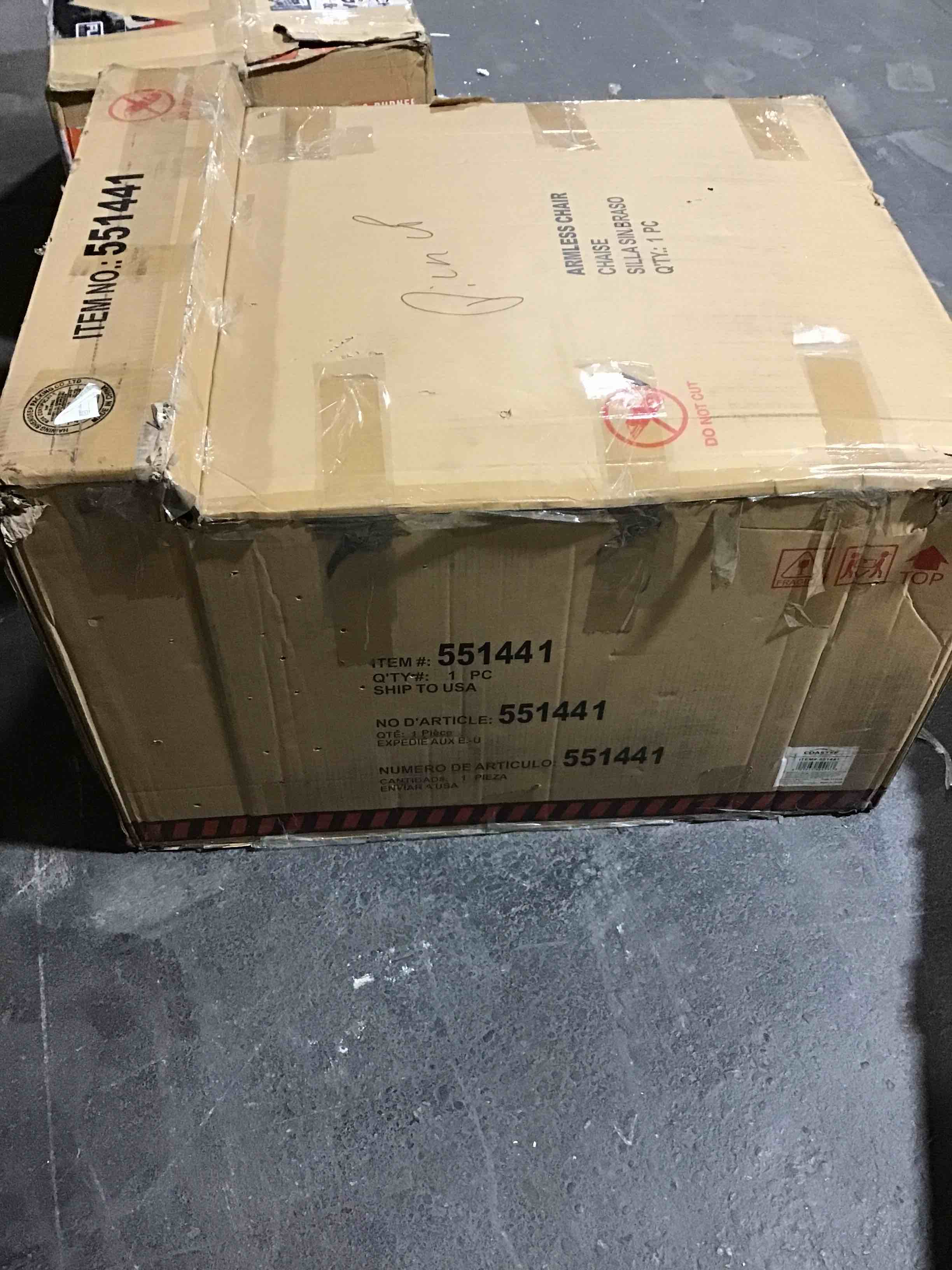 https://s3.amazonaws.com/lotting-images-prod/bidfta/YEL5427854_1696078291119.jpeg
